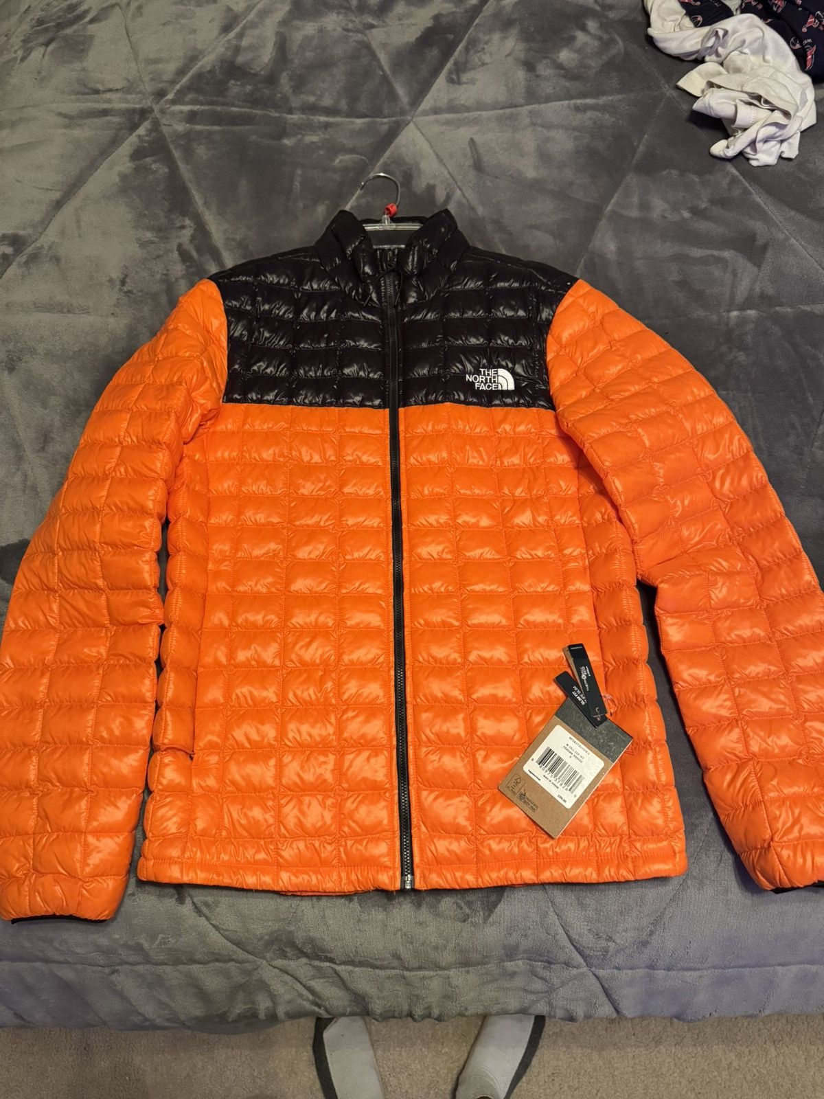 The North Face the north face orange jacket mens small Size US S / EU 44-46 / 1 - 1 Thumbnail