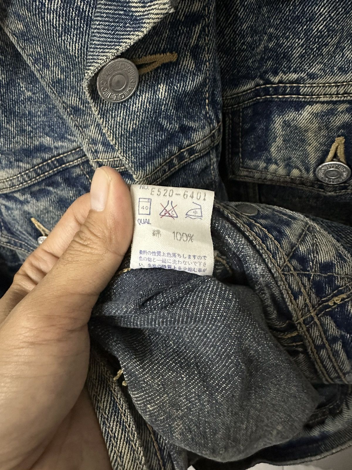 Edwin × Vintage Vintage EDWIN Distressed Denim Jacket Size US L / EU 52-54 / 3 - 14 Thumbnail