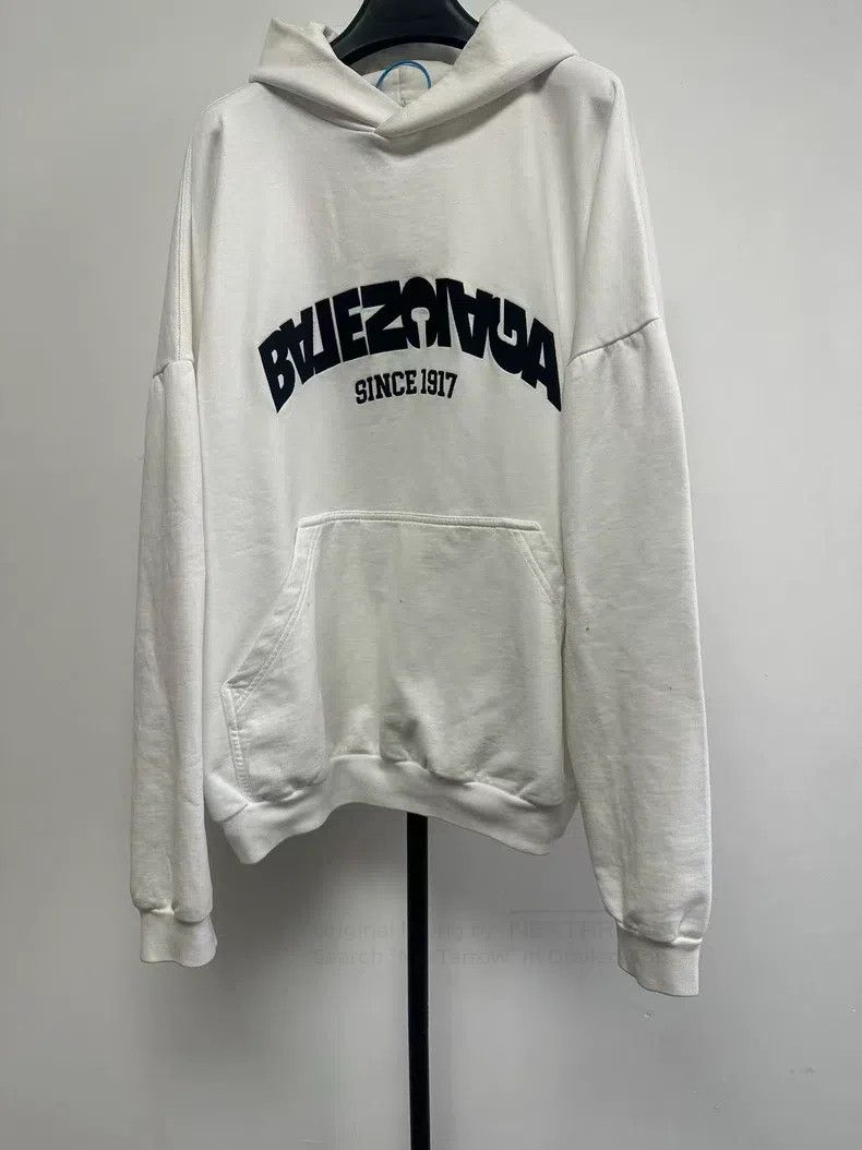 Balenciaga Balenciaga Letter and Number Printed Hooded Sweater Size US M / EU 48-50 / 2 - 1 Thumbnail