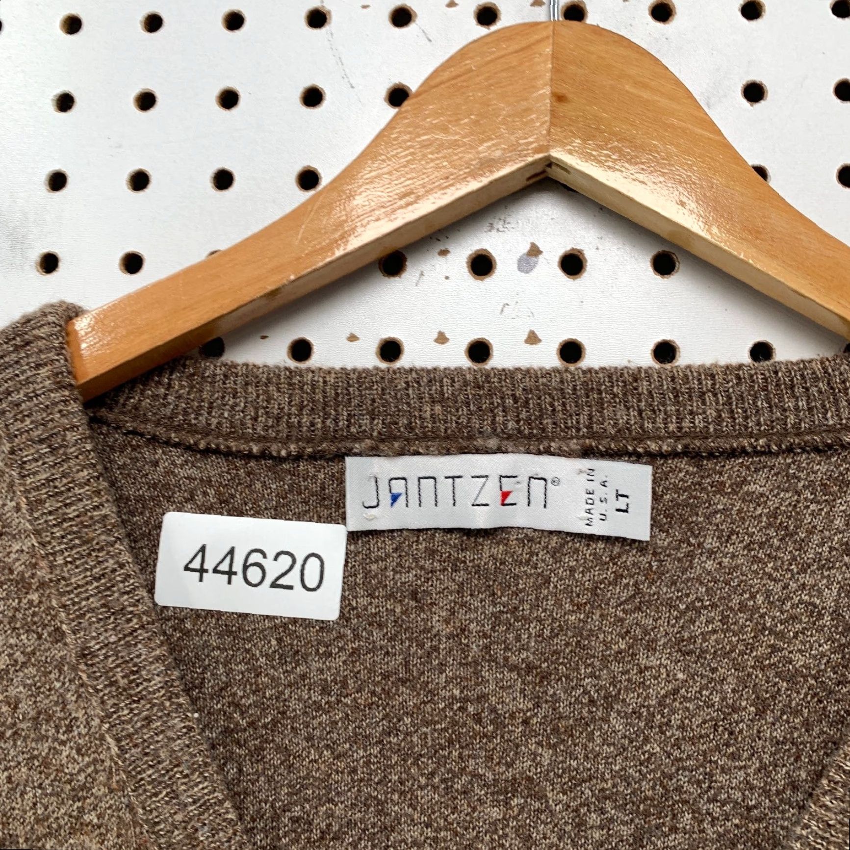 Jantzen Vintage Jantzen Wool V Neck Sweater Mens XLT Tall Brown Sleeveless Grandpa USA Size US XL / EU 56 / 4 - 4 Thumbnail