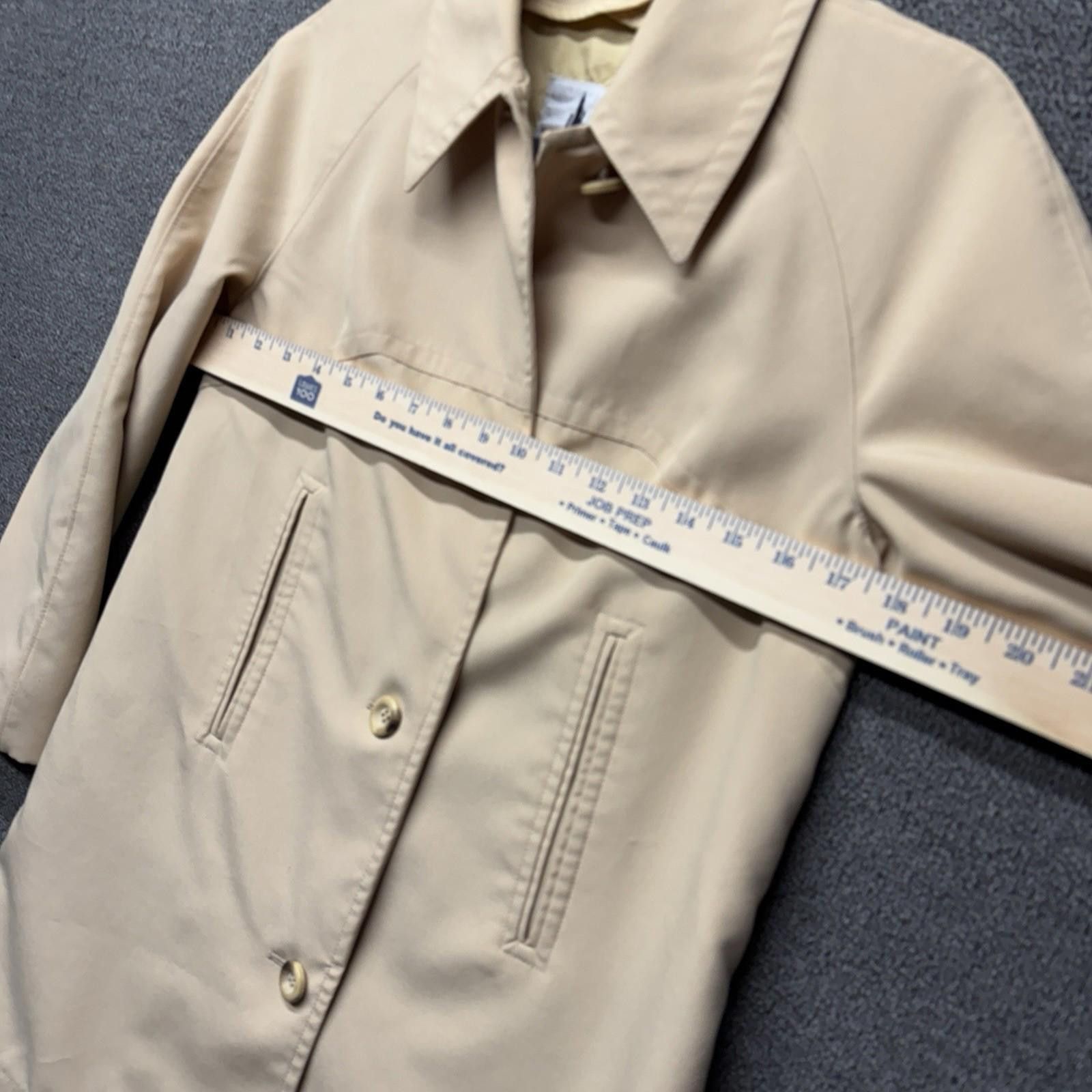 Misty Harbor VTG Misty Harbor Coat Womens 6 Beige Any Weather Union Made Size M / US 6-8 / IT 42-44 - 7 Thumbnail
