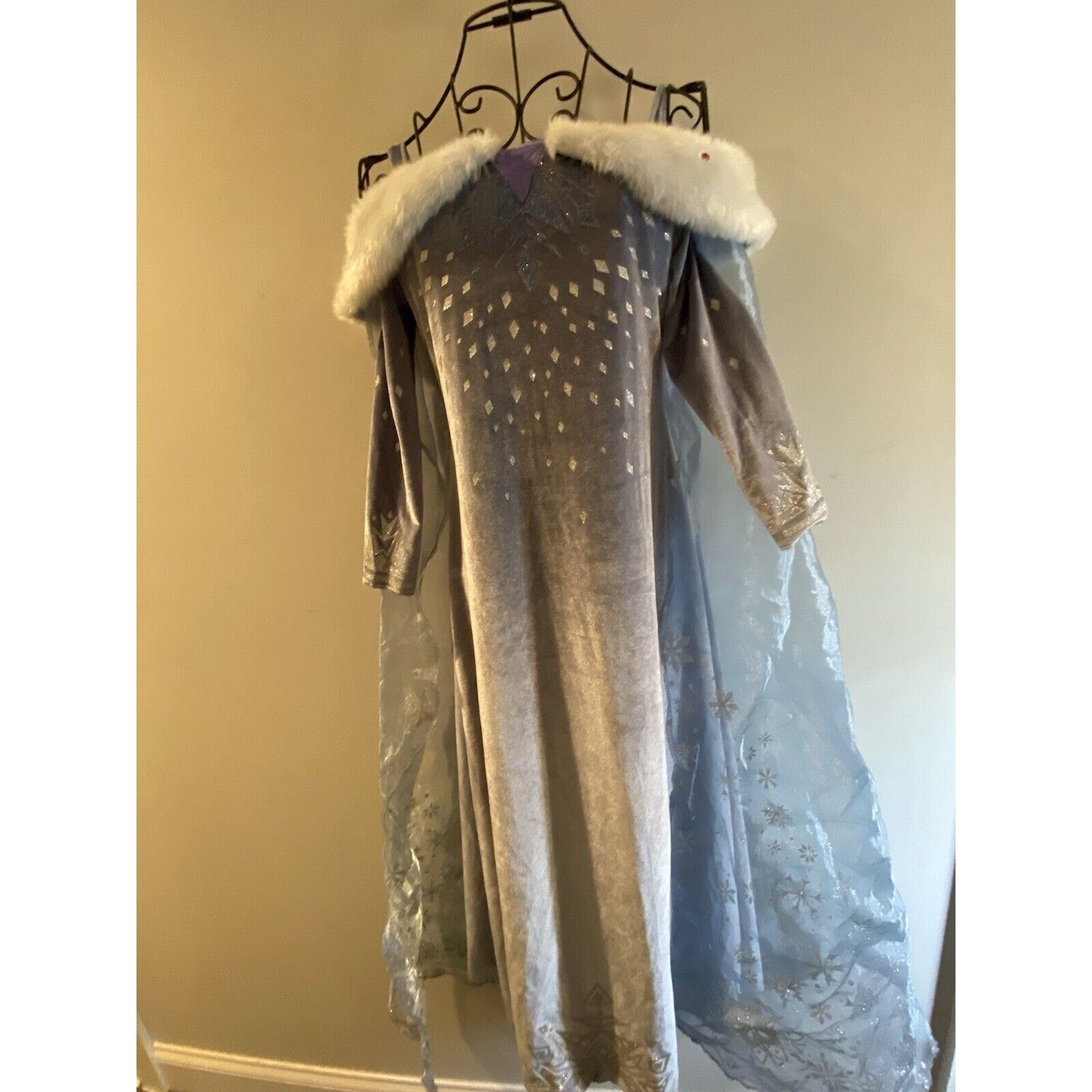 green emerald velvet dress Amazon.com: KuaileBaby Anna Elsa Frozen Fever Girl's Birthday Dress Costume  : Clothing, Shoes & Jewelry main image 0