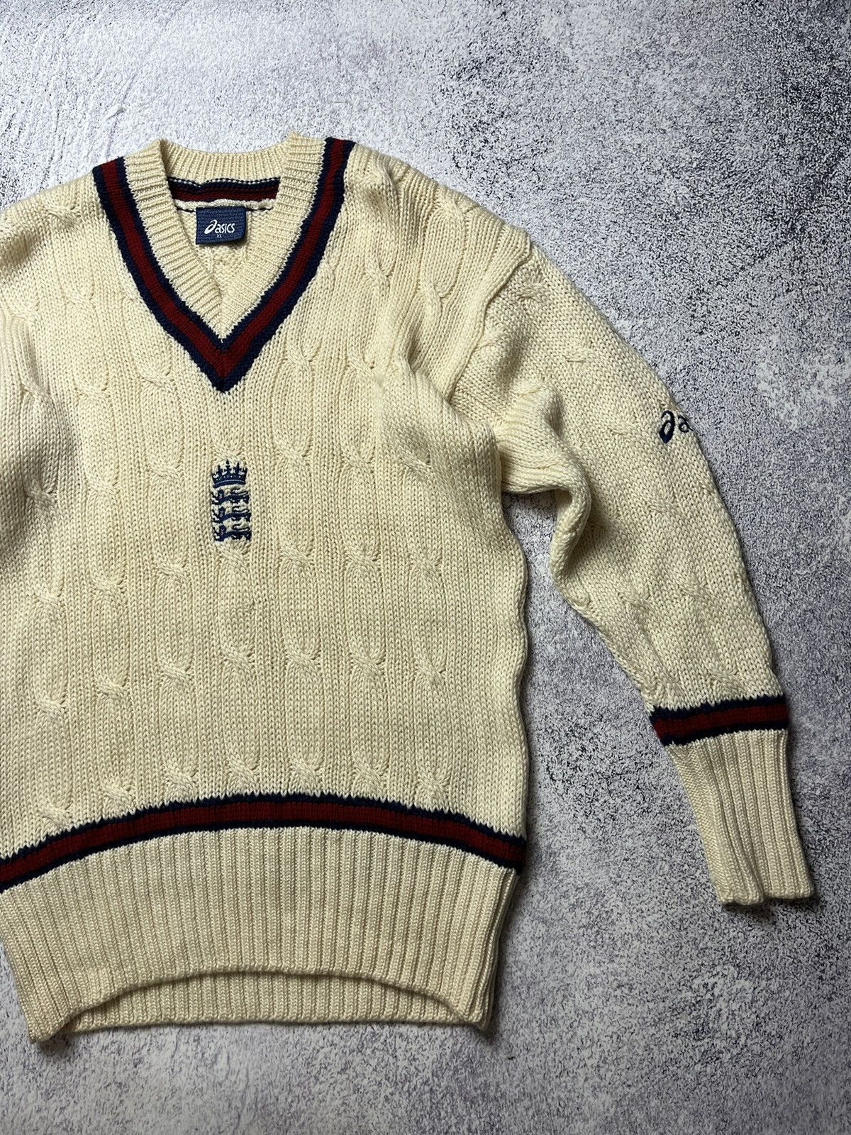 Asics Rare VINTAGE Asics Sweater England soocer football XL Size US XL / EU 56 / 4 - 3 Thumbnail