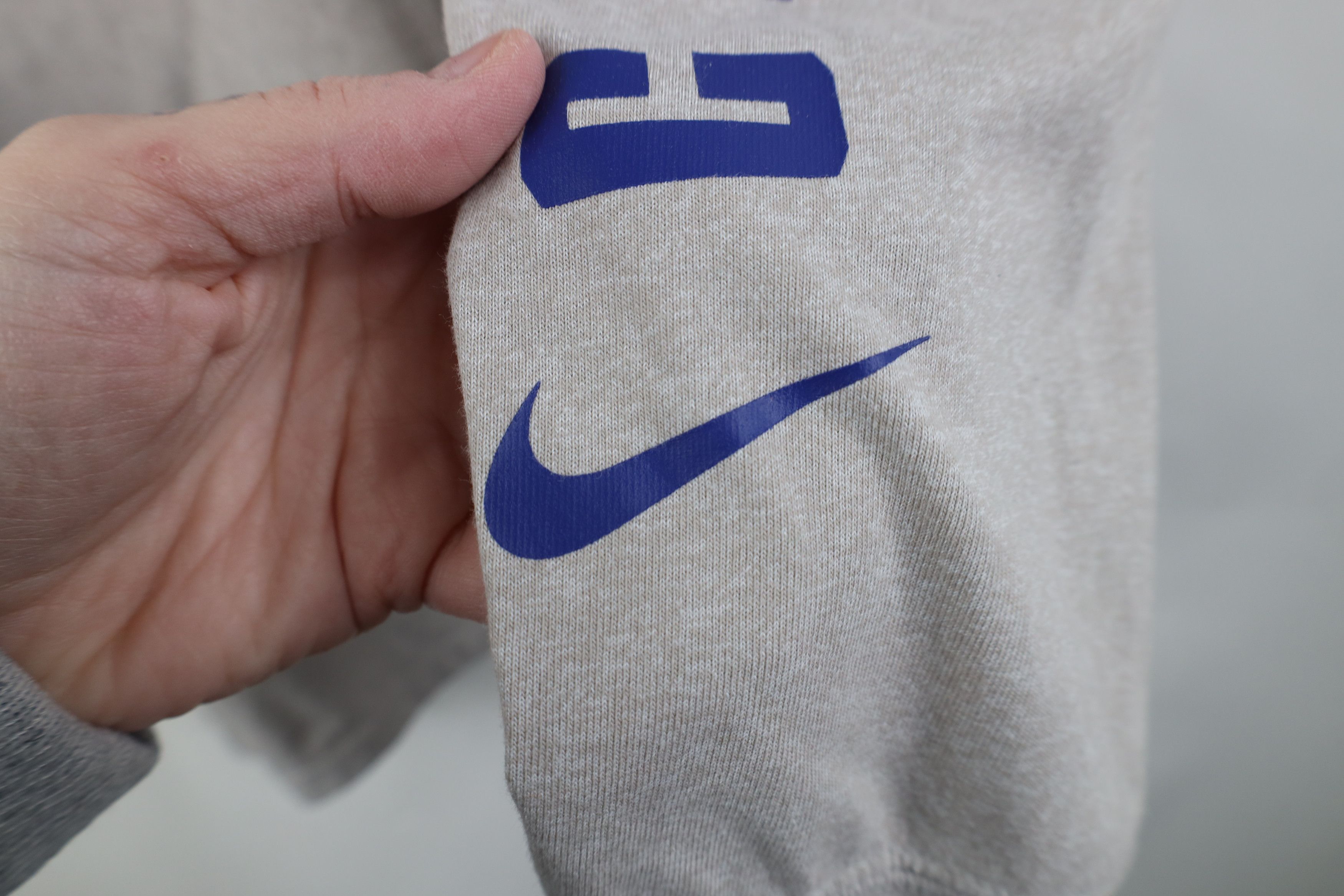 Nike Nike NBA Cavaliers Basketball Long Sleeve T-Shirt Gray Size US M / EU 48-50 / 2 - 12 Thumbnail