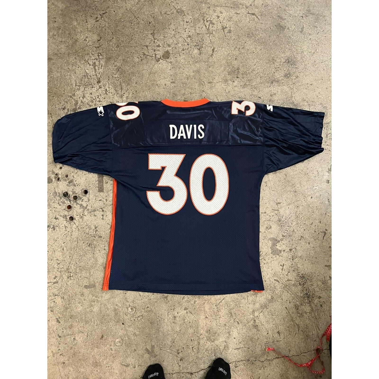 Starter Vintage STARTER Denver Broncos Football Jersey #30 (XXL) 54 Size US XXL / EU 58 / 5 - 2 Thumbnail