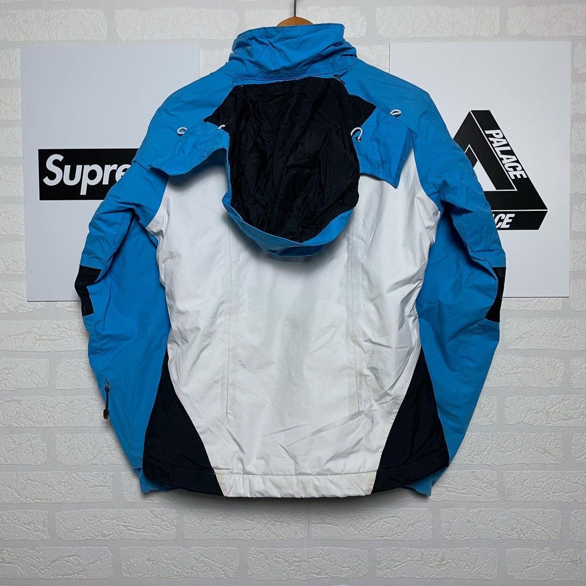Nike ACG Vintage Jacket Nike Acg women size M Size M / US 6-8 / IT 42-44 - 2 Thumbnail