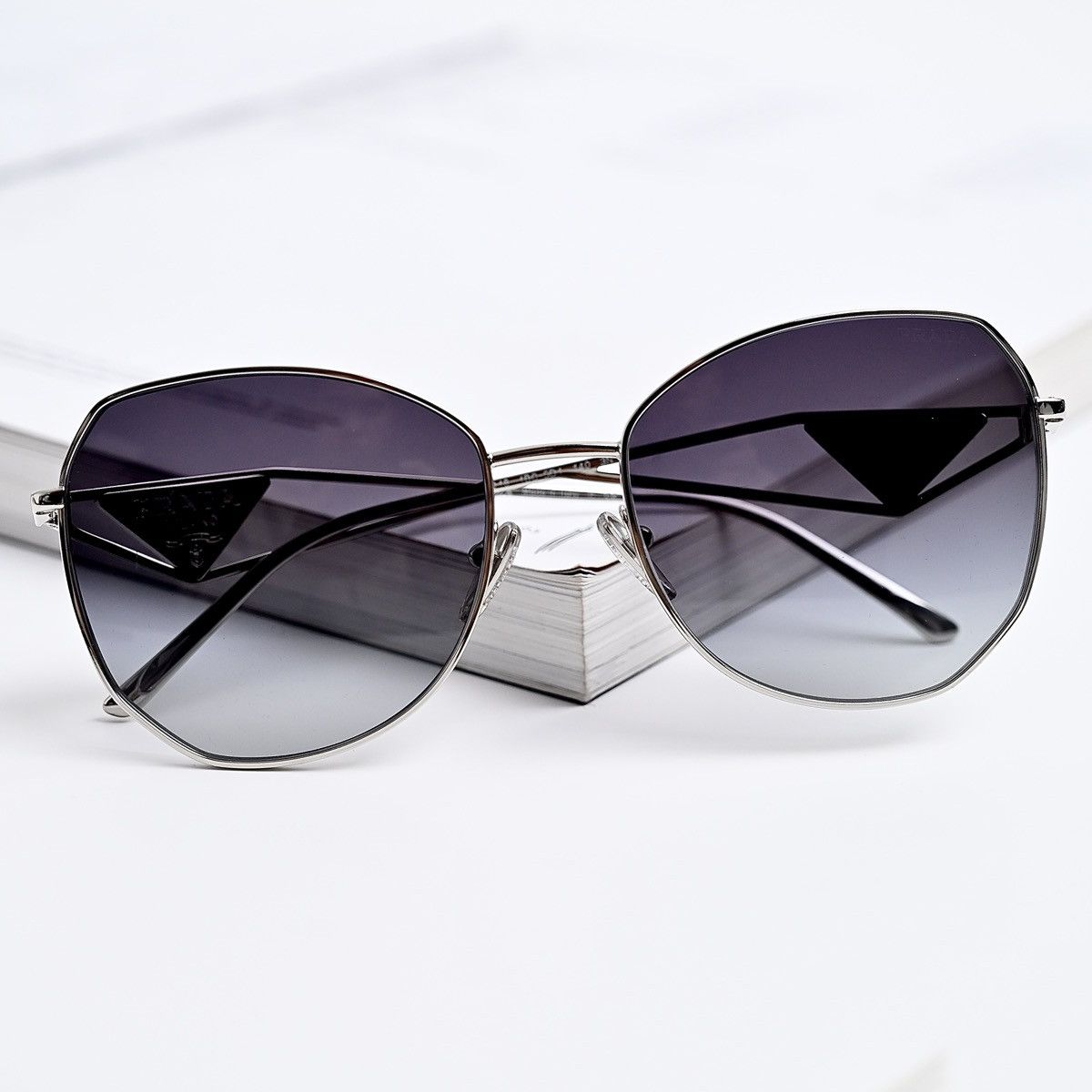 Prada PRADA 0PR 57YS SUNGLASSES Size ONE SIZE - 8 Thumbnail