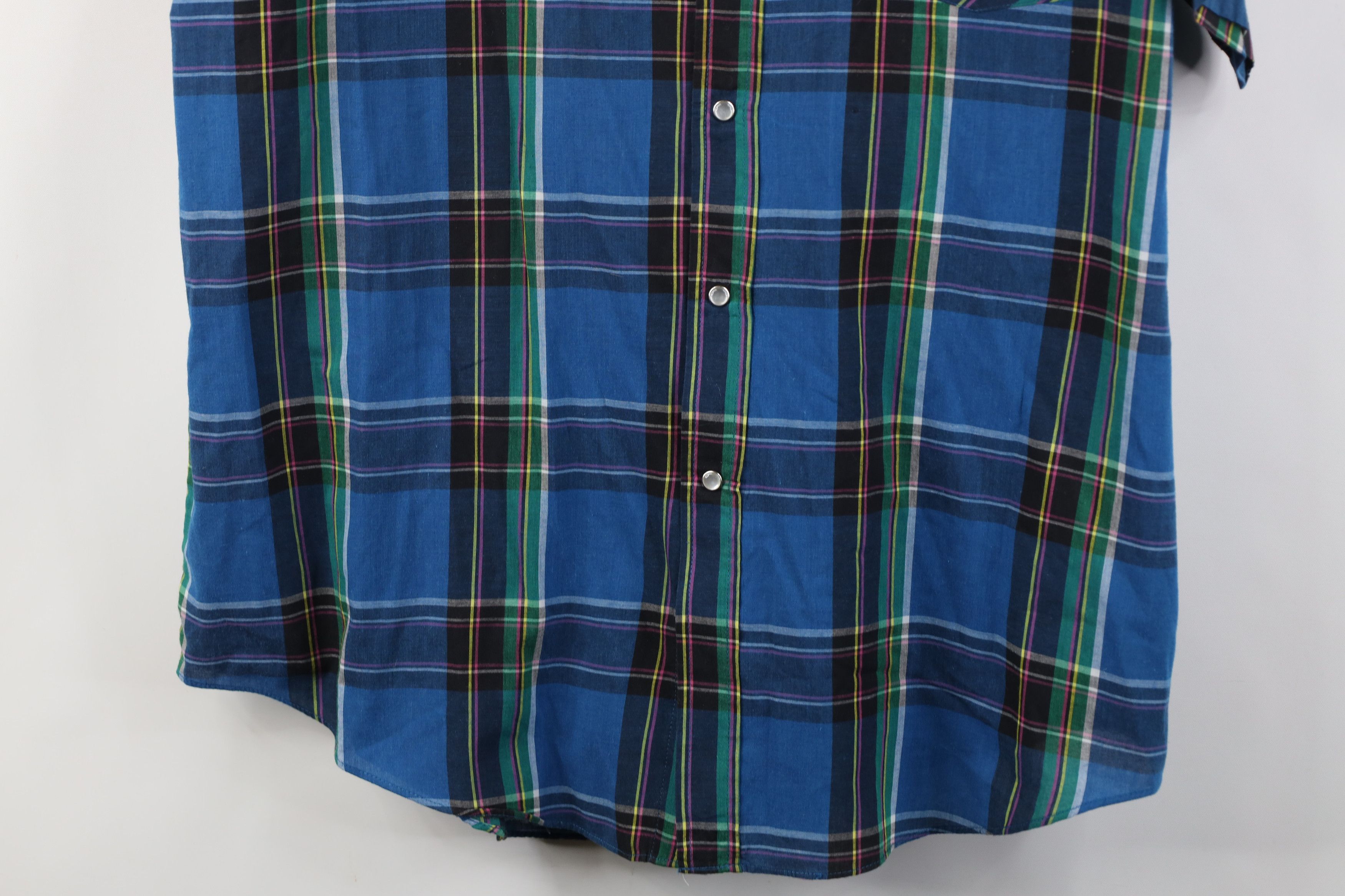 Vintage Vintage 90s Streetwear Cowboy Short Sleeve Button Shirt Size US L / EU 52-54 / 3 - 3 Thumbnail