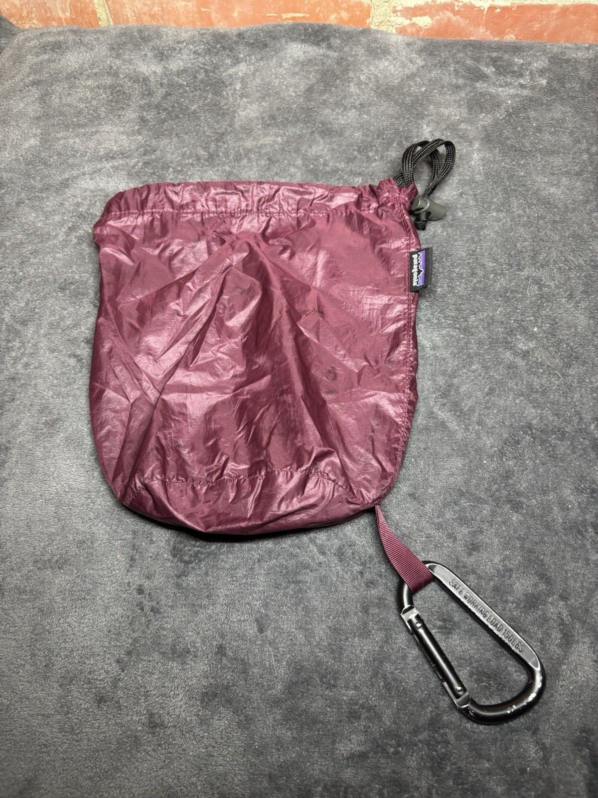 Patagonia Patagonia Packable Puffer Jacket Womens Small(?) With Flaws Size S / US 4 / IT 40 - 6 Thumbnail