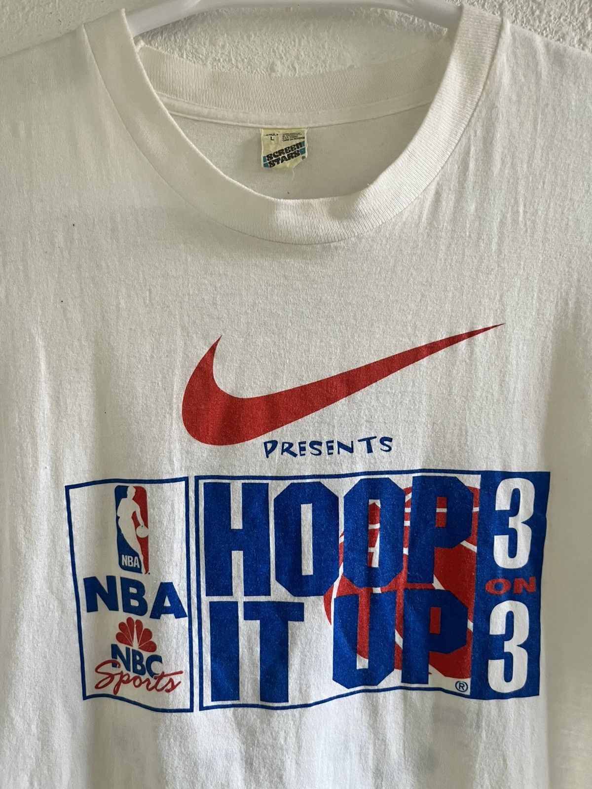 Other VINTAGE NIKE TEE HOOP IT UP TSHIRT Size US L / EU 52-54 / 3 - 2 Thumbnail