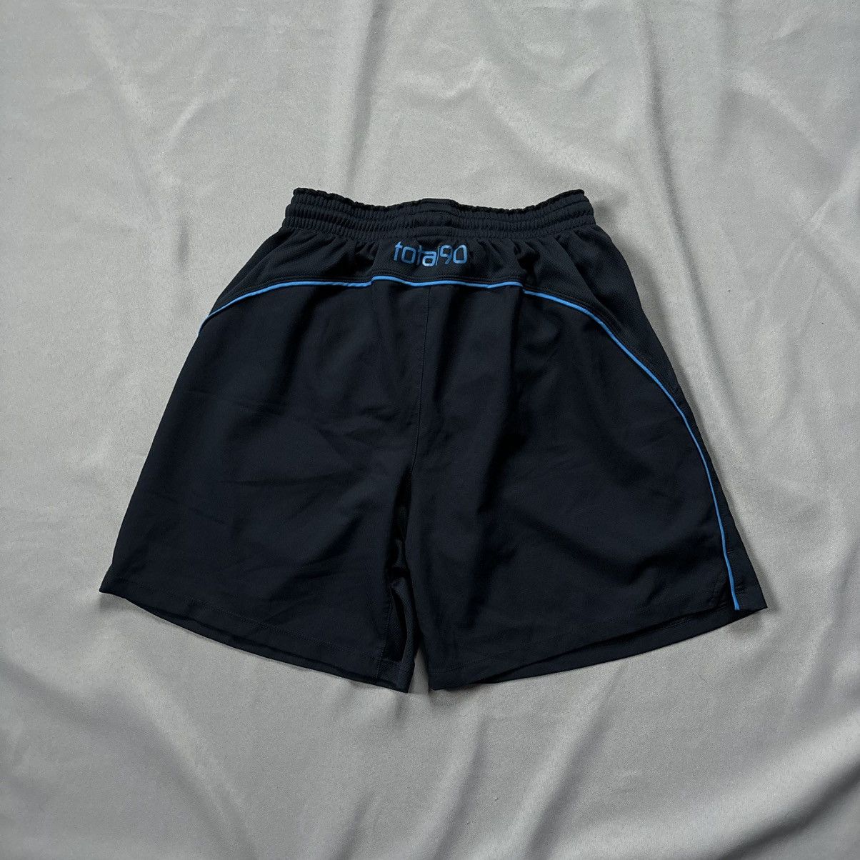 Nike Nike vintage total 90 shorts rare small blue sportswear 90s Size US 30 / EU 46 - 5 Thumbnail