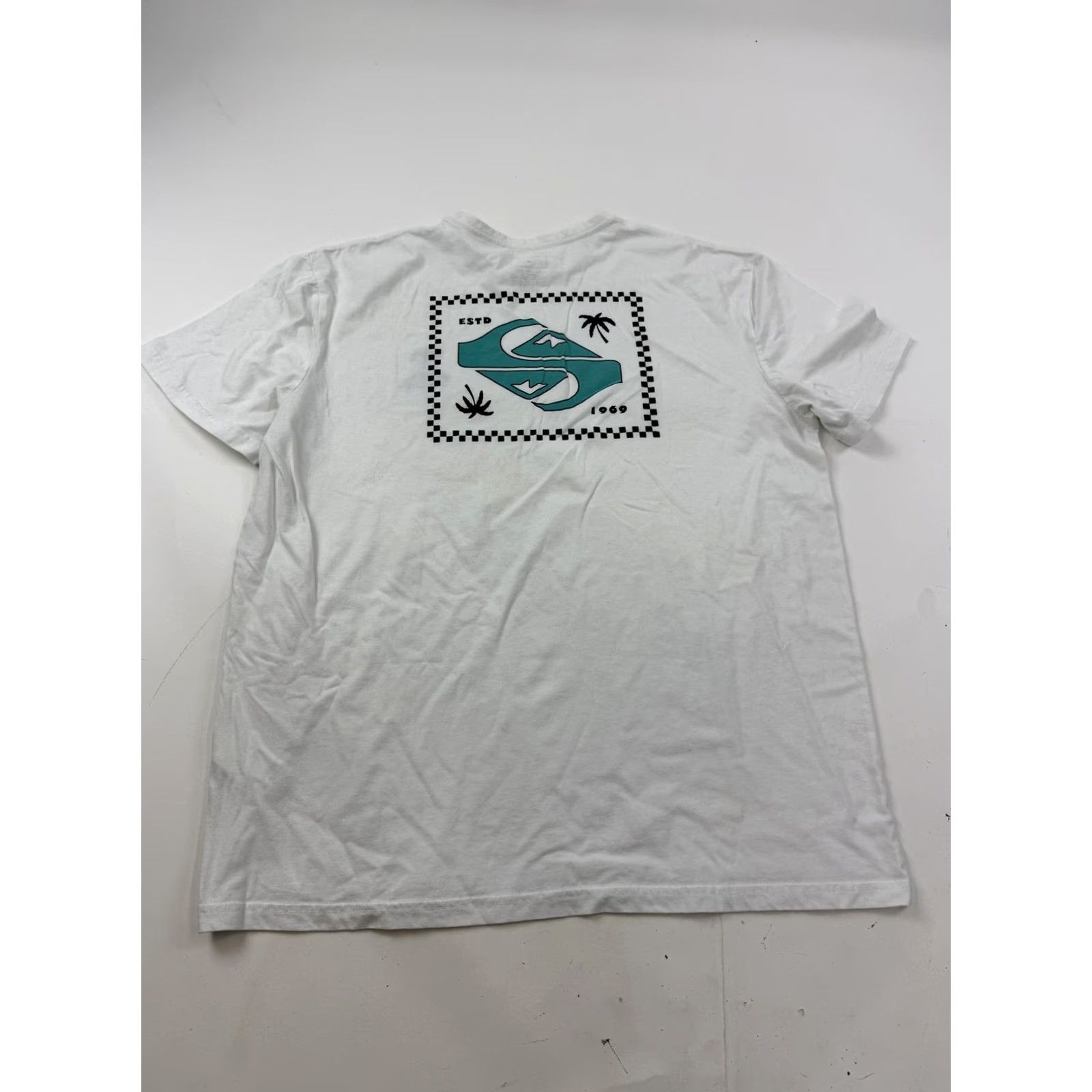 Quiksilver Quiksilver Shirt Mens 2XL White Graphic Surf Tee palm tree Logo Tee Tee 1969 back print Size US XXL / EU 58 / 5 - 6 Thumbnail