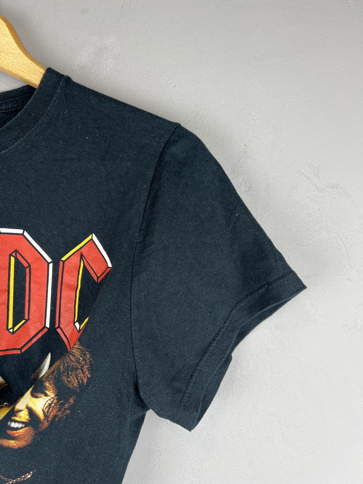 Band Tees Vintage AC/DC 2001 Y 2K Highway To Hell Graphic Tee T-shirt Size US M / EU 48-50 / 2 - 5 Thumbnail