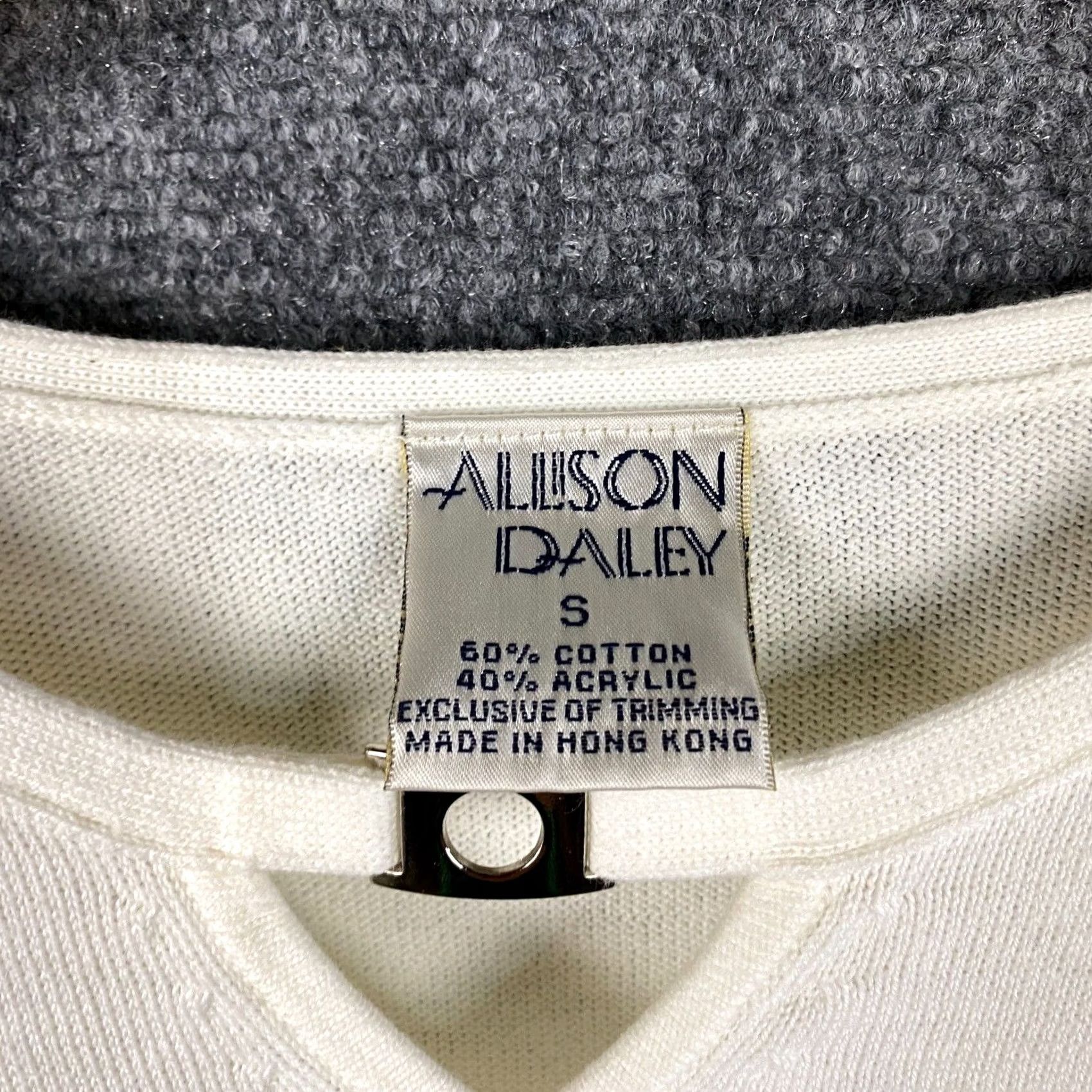 Vintage Allison Daley Shirt Women Small Short Sleeve Cotton Blend Cream Solid Blouse Size S / US 4 / IT 40 - 3 Thumbnail