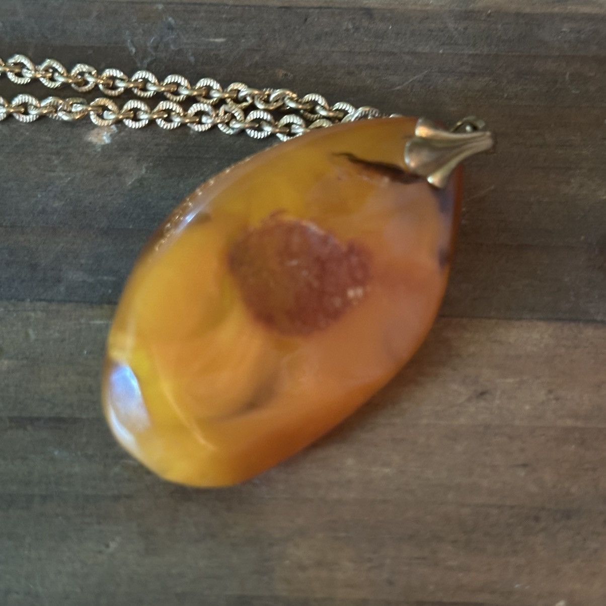 Vintage Vintage natural Baltic Amber pendant necklace Size ONE SIZE - 5 Thumbnail