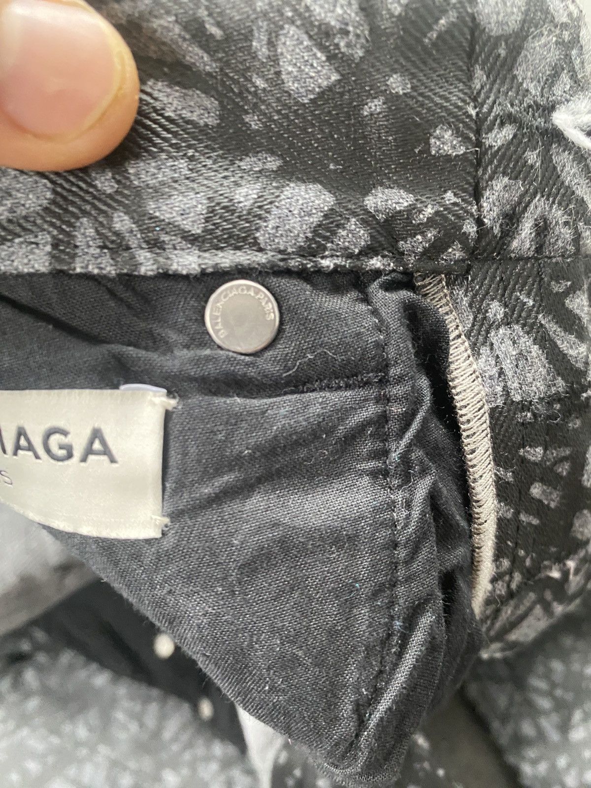 Balenciaga Rare! Balenciaga Waxed Selvedge Denim Size US 32 / EU 48 - 9 Thumbnail