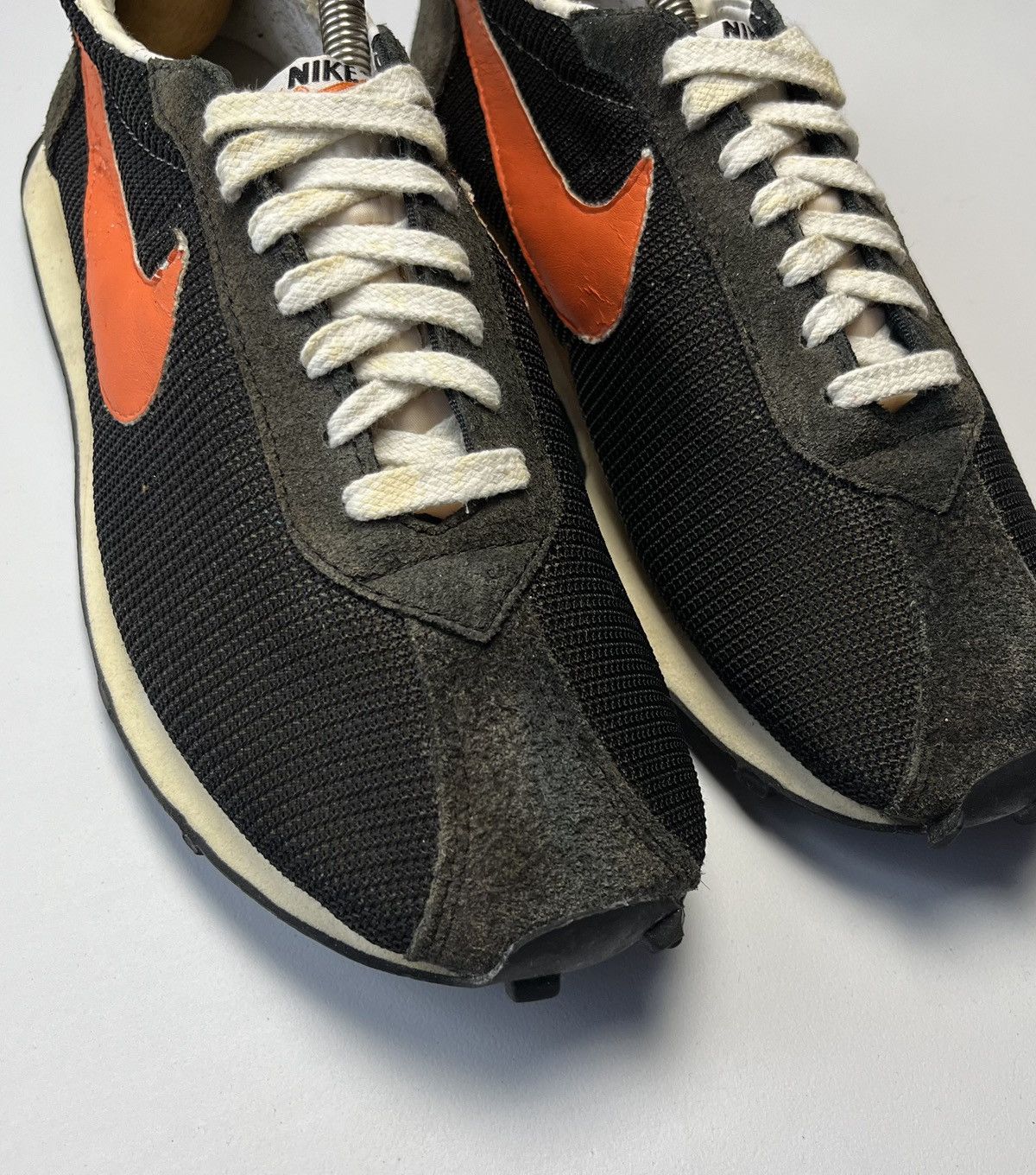 Nike Nike Vintage Waffle Racer 2007 Black Orange Size US 9 Size US 9 / EU 42 - 5 Thumbnail