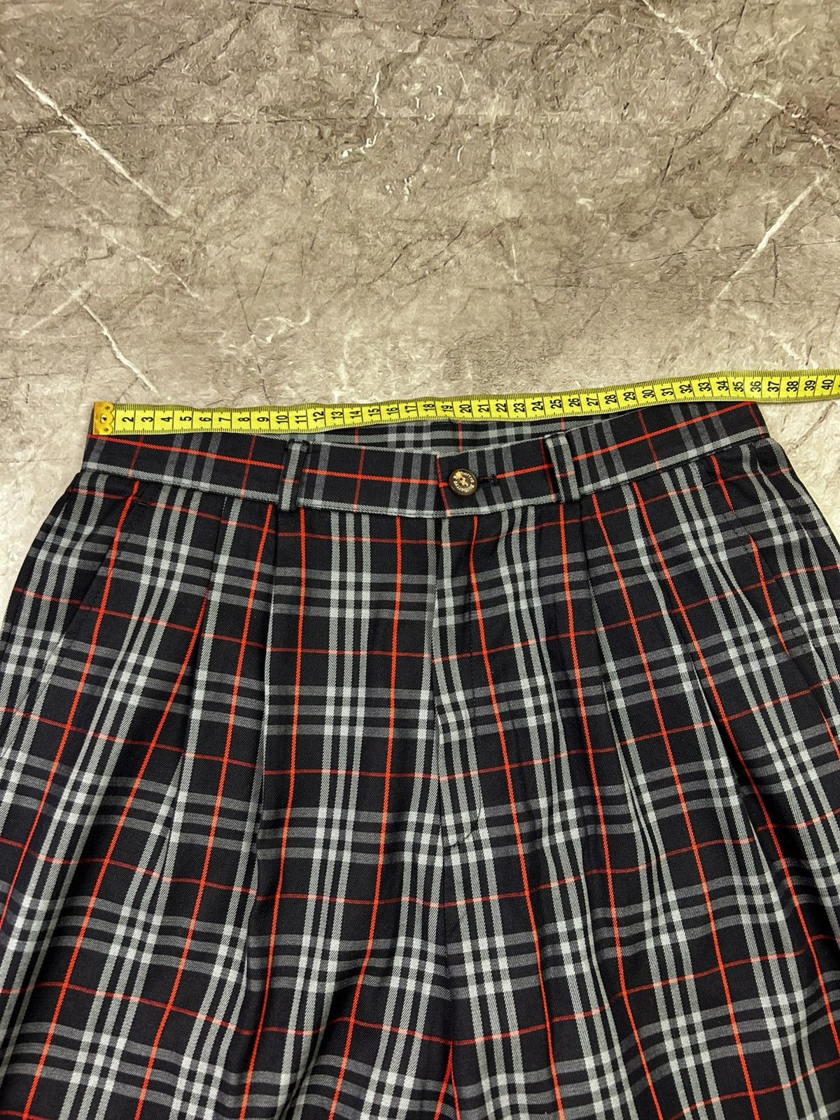 Burberry Vintage Burberrys nova check shorts pants italy checked y2k Size US 32 / EU 48 - 9 Thumbnail