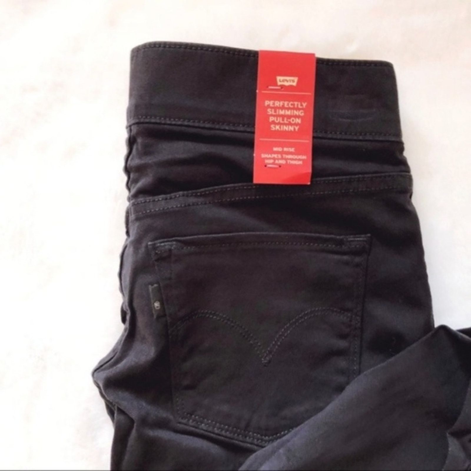 Levi's Levi’s Perfectly Slimming Pull-On Black Leggings Size 27" / US 4 / IT 40 - 7 Thumbnail
