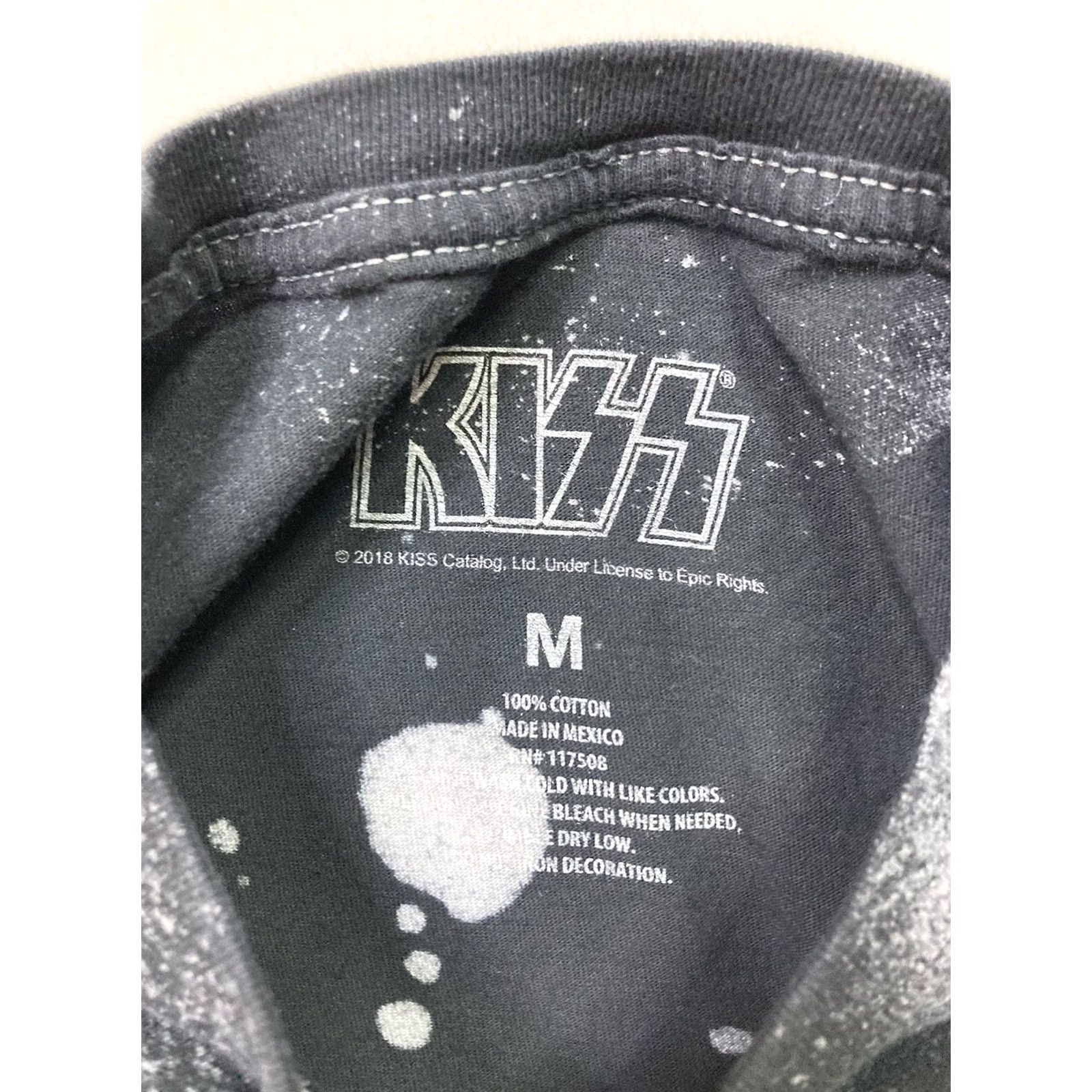 Vintage Kiss Graphic T-shirt Women Medium Black Acid Wash Short Sleeve Music Size M / US 6-8 / IT 42-44 - 4 Thumbnail