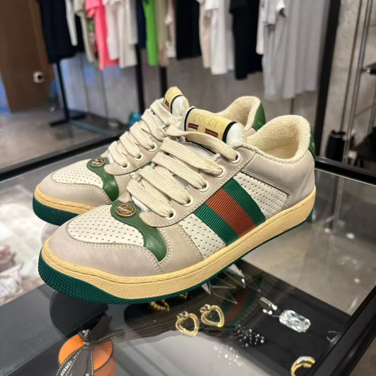 Gucci Gucci White Green Sneaker Women's 36 99new W1 Size US 5.5 / IT 35.5 - 1 Thumbnail