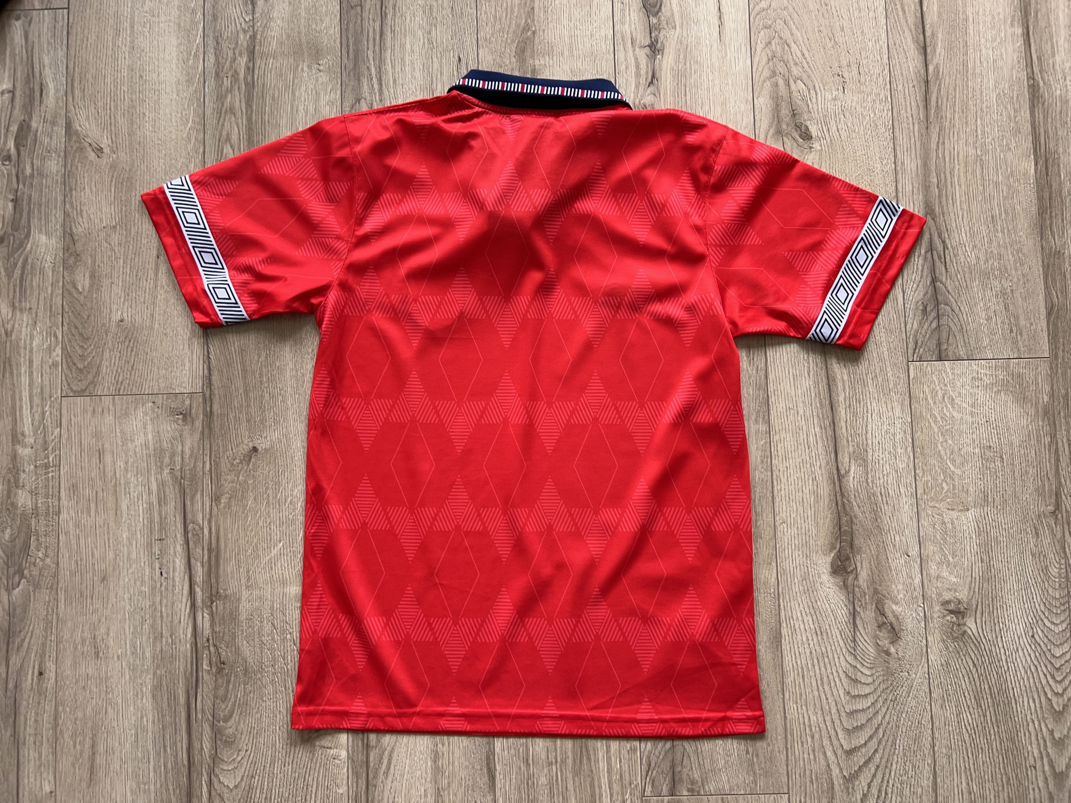 Umbro England National Team 1992 1993 Reproduction T Shirt Jersey Size US L / EU 52-54 / 3 - 9 Thumbnail