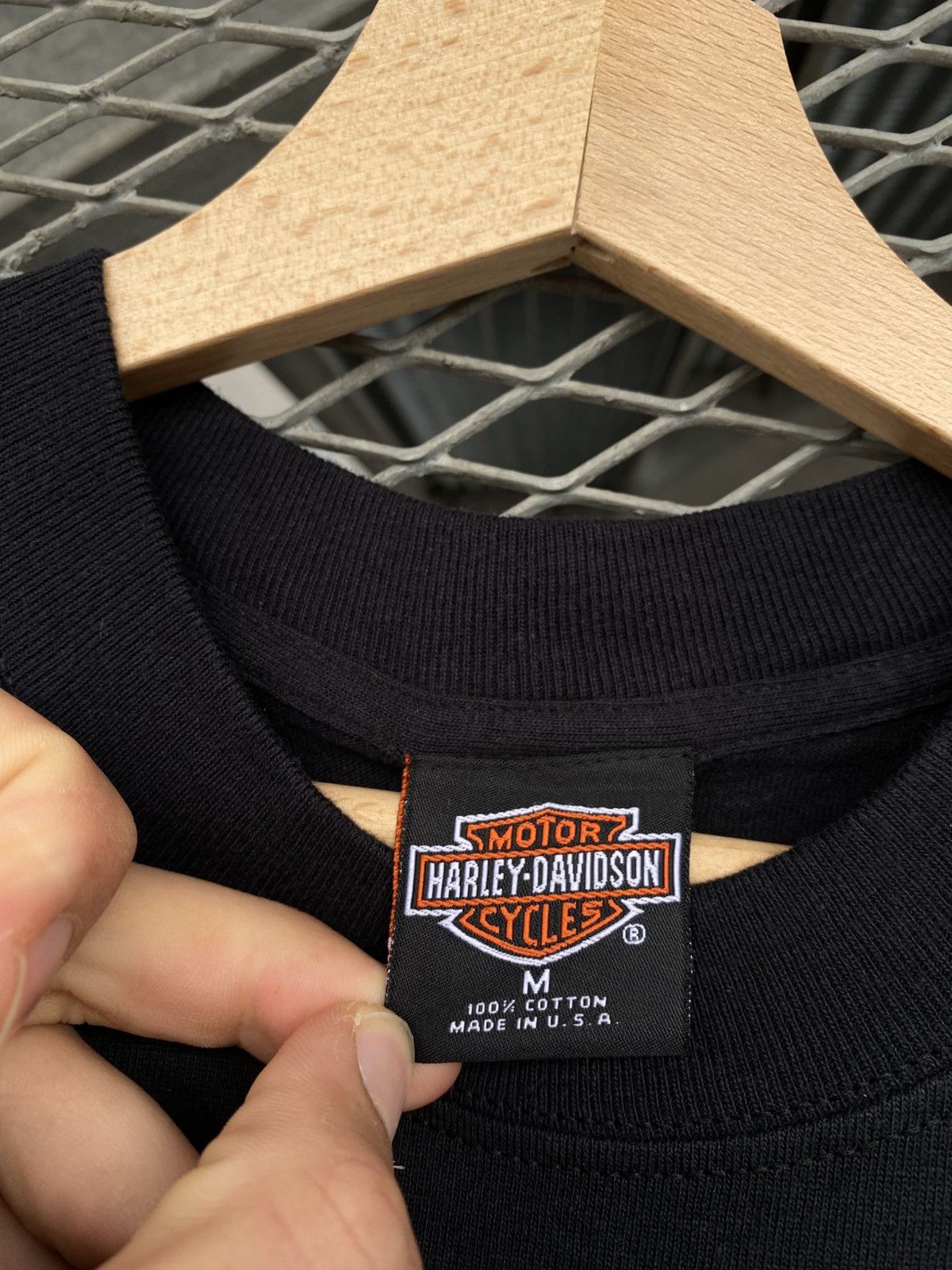 Harley Davidson Vintage Harley-Davidson Dublin Ireland Back Logo T-Shirt Size US M / EU 48-50 / 2 - 4 Thumbnail