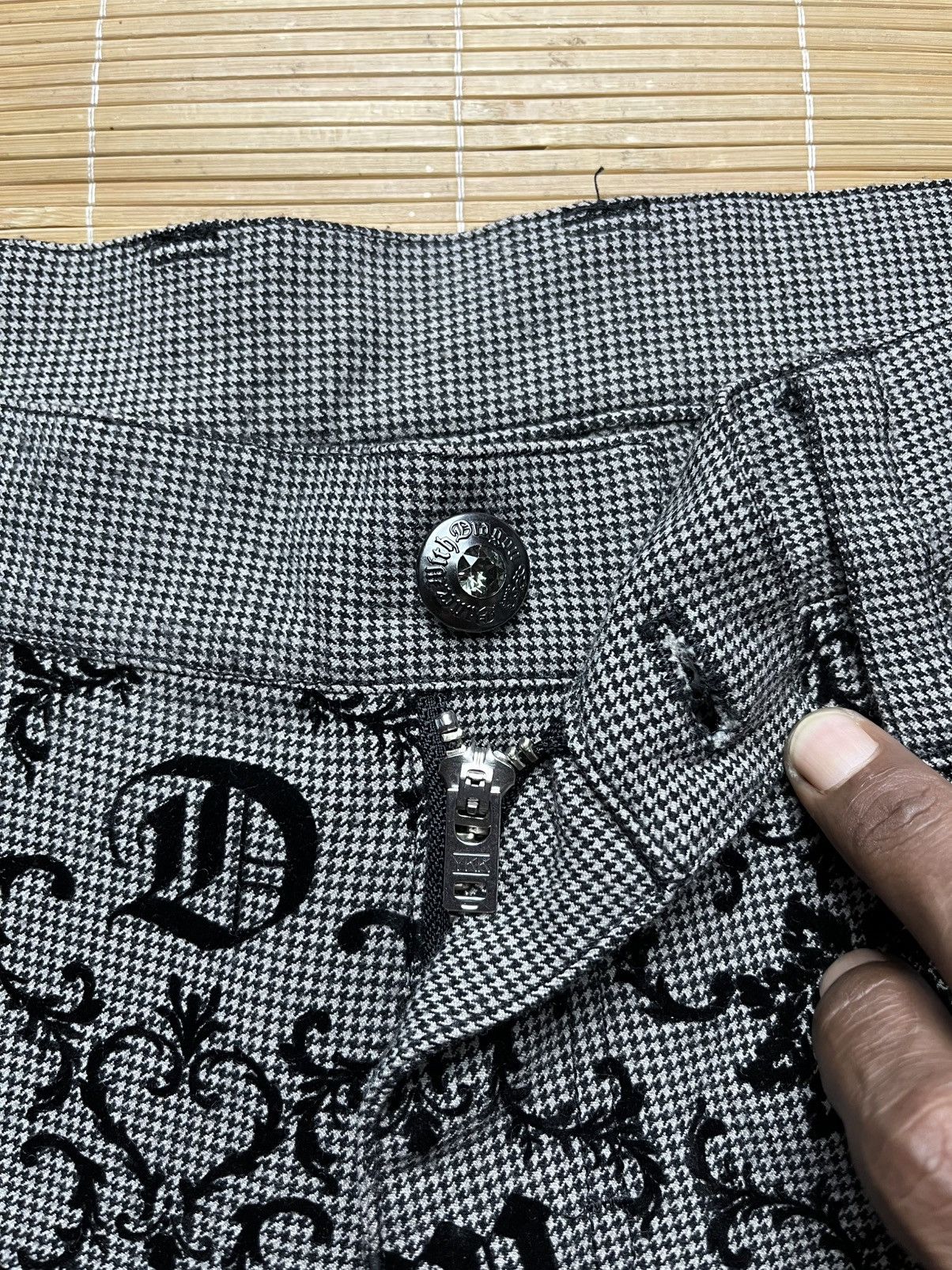 Le Grande Bleu (L.G.B.) Kyoto japan dance with dragon Rayon blend if six was nine Size US 35 - 7 Thumbnail
