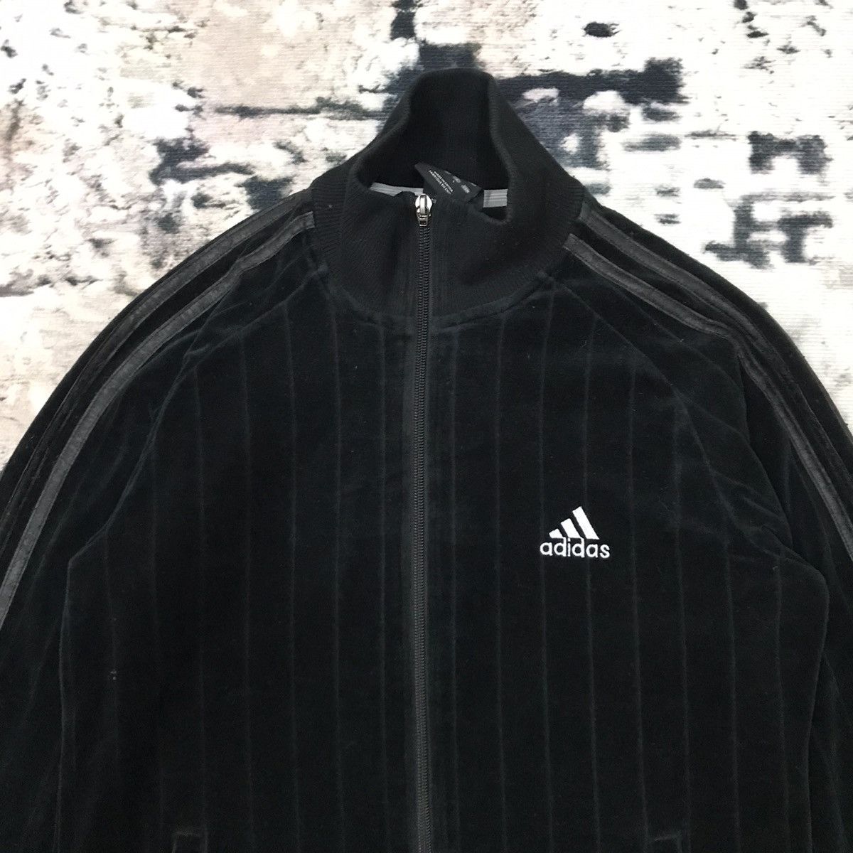 Adidas × Vintage Vintage Y2k Adidas Small Logo Velvet Sweater Size US S / EU 44-46 / 1 - 2 Thumbnail