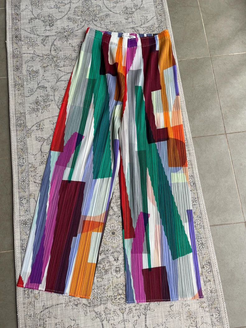Issey Miyake Issey Miyake size:4 Colorful pleated striped pants Size 31" - 5 Thumbnail