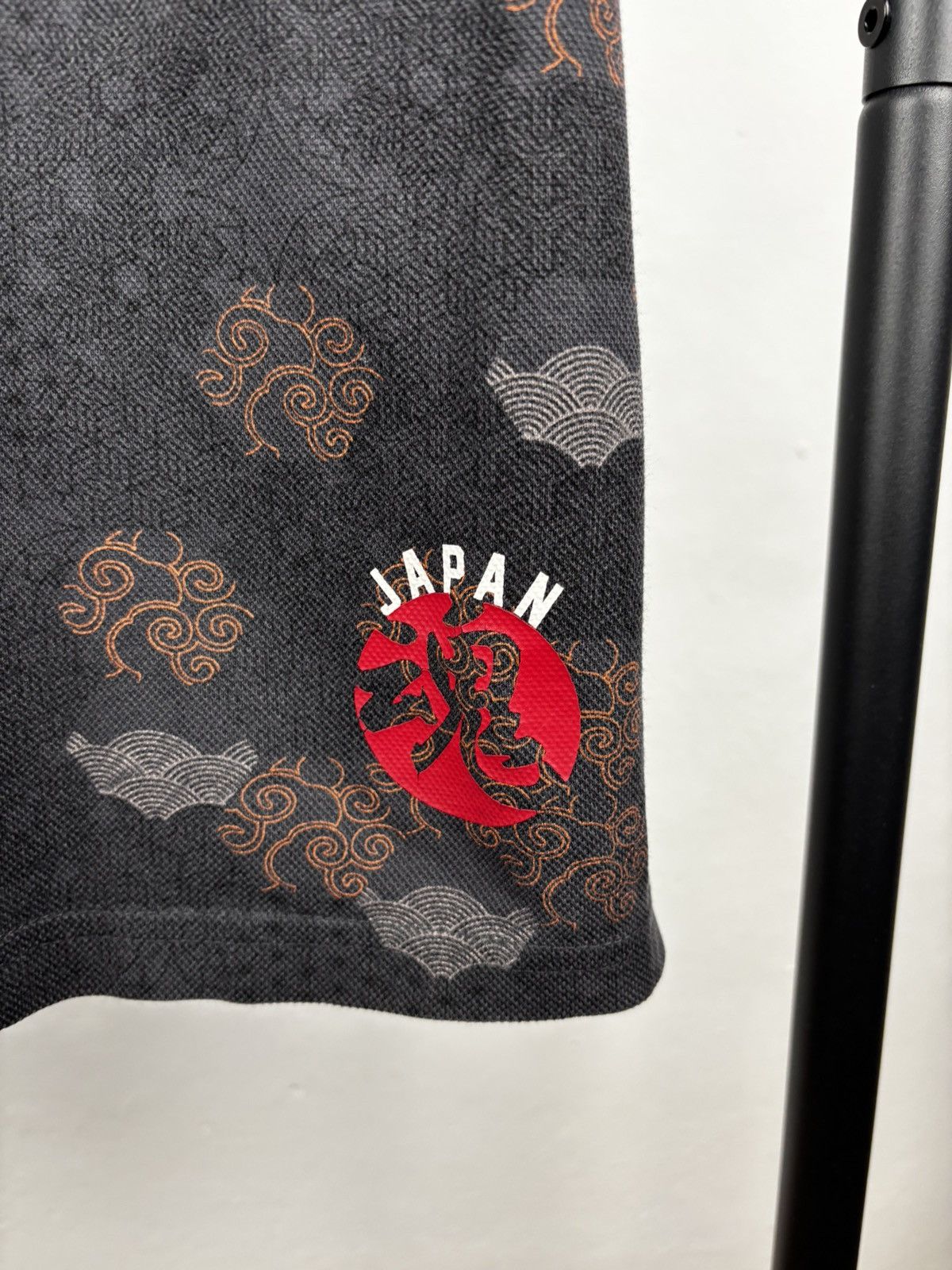 Undercover × Uniqlo Uniqlo x Undercover Japan t shirt size XL Size US XL / EU 56 / 4 - 3 Thumbnail
