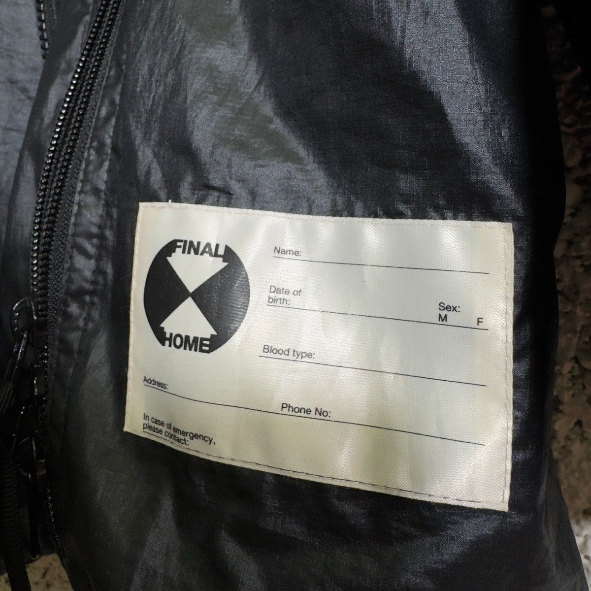 Final Home Final Home Survival Parka Size US L / EU 52-54 / 3 - 7 Thumbnail