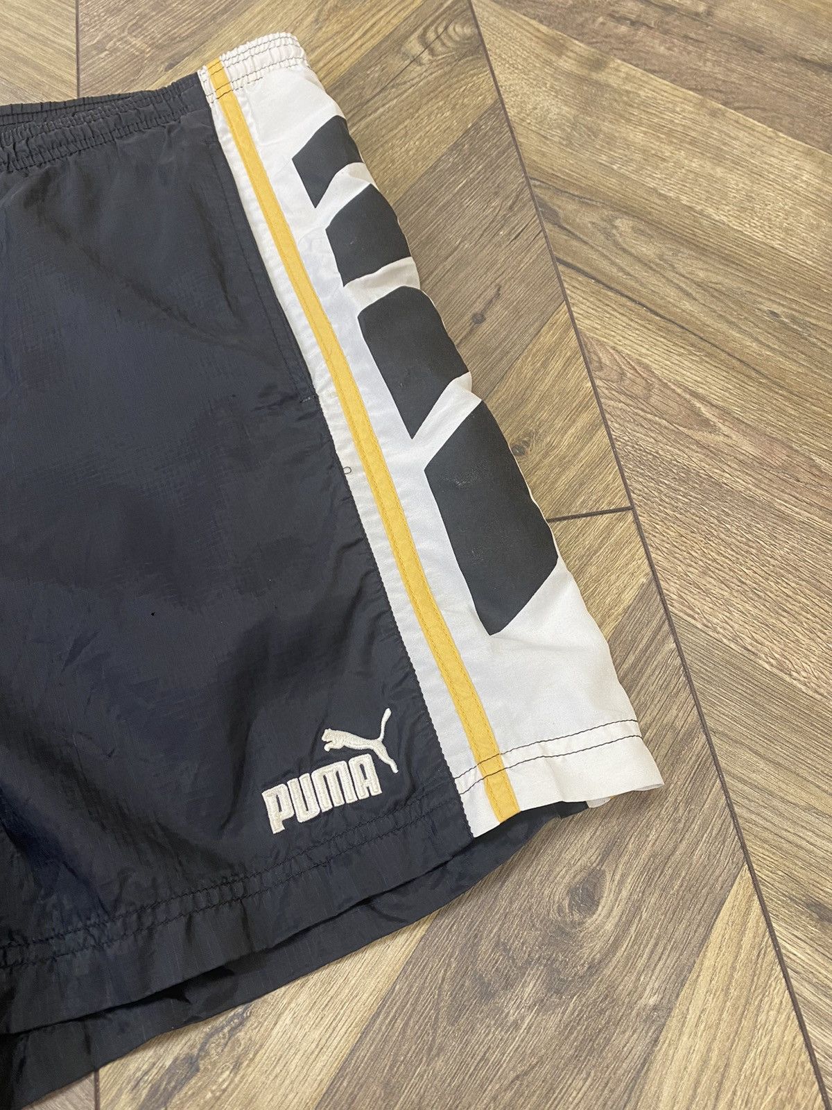 Puma × Vintage Vintage Puma 90s style Shorts Size US 32 / EU 48 - 6 Thumbnail
