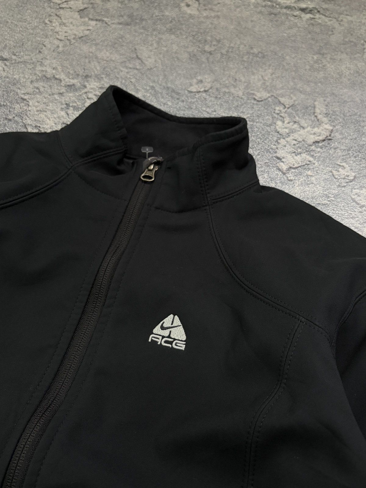 Nike ACG Nike ACG Black Softshell Fleece Jacket Women’s S Gorpcore Size S / US 4 / IT 40 - 8 Thumbnail