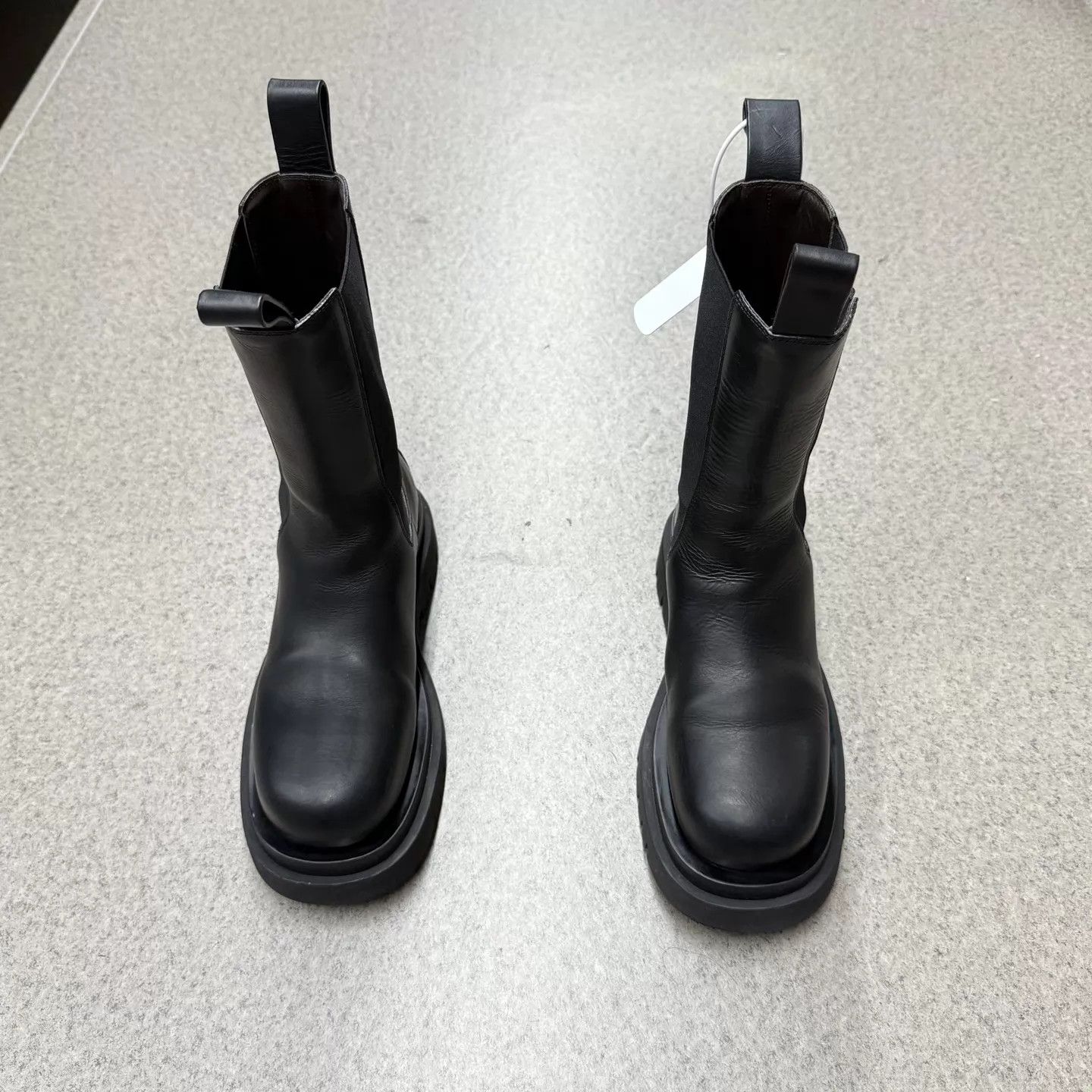 Bottega Veneta Bottega Veneta Black Thick Sole Chelsea Boot 37 Size US 6.5 / IT 36.5 - 2 Thumbnail