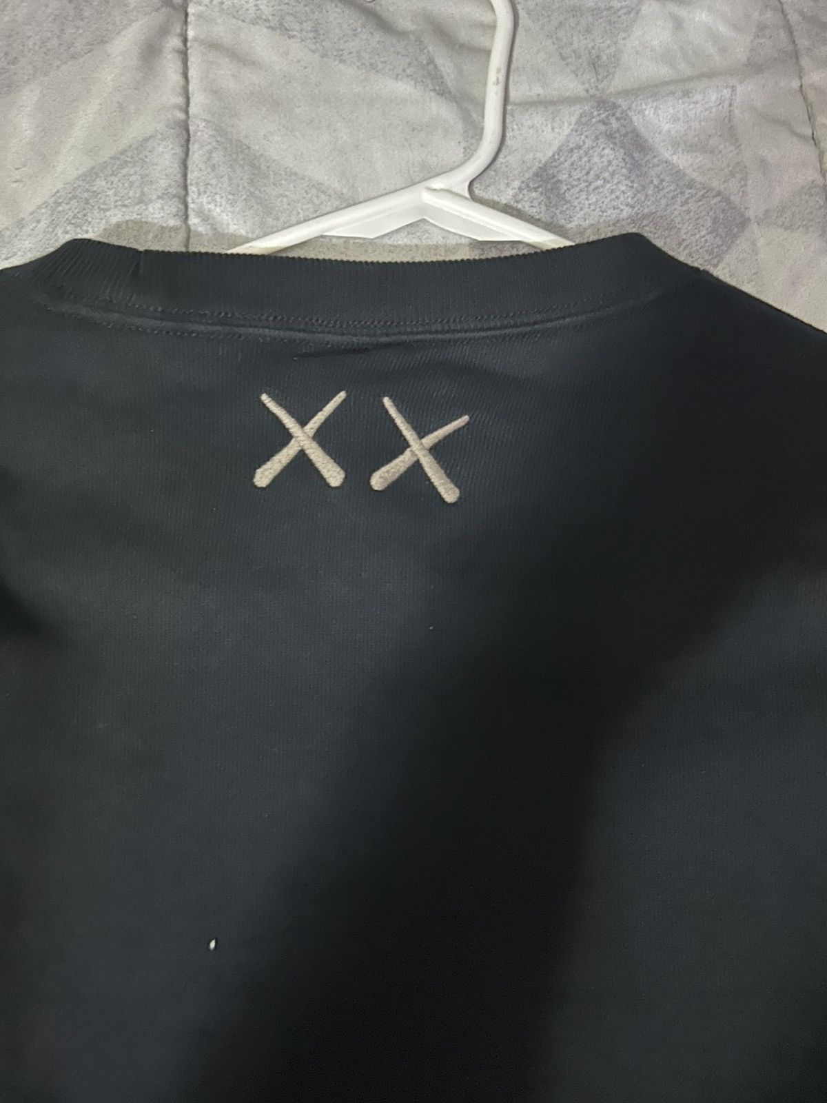 Kaws × Uniqlo KAWS x Uniqlo UT “Companion” Sweatshirt Size US S / EU 44-46 / 1 - 5 Thumbnail