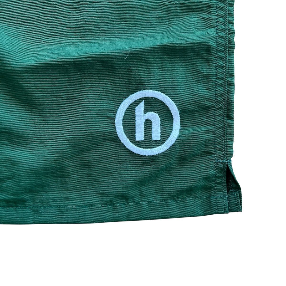 HIDDEN Hidden NY Embroidered Nylon Shorts Size US 32 / EU 48 - 3 Thumbnail