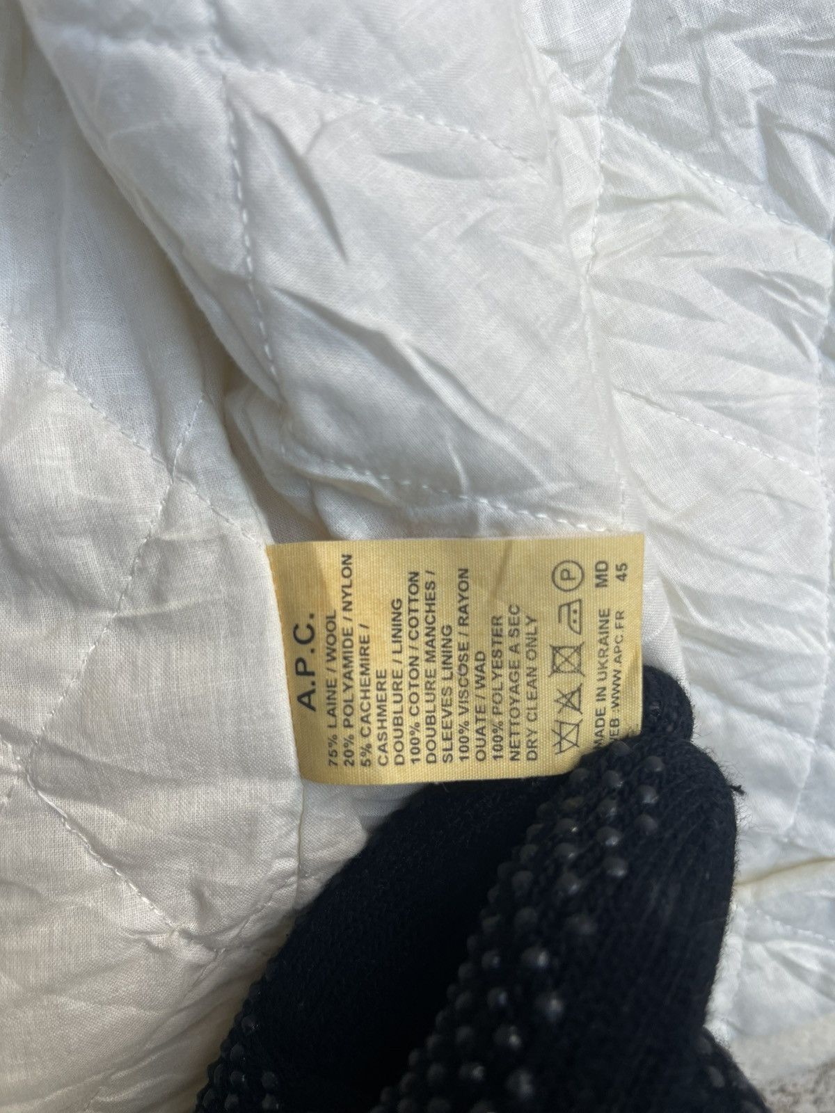 A.P.C. A.P.C. Off-White Hooded Jacket - Minimalist Quilted Lining Size US M / EU 48-50 / 2 - 7 Thumbnail