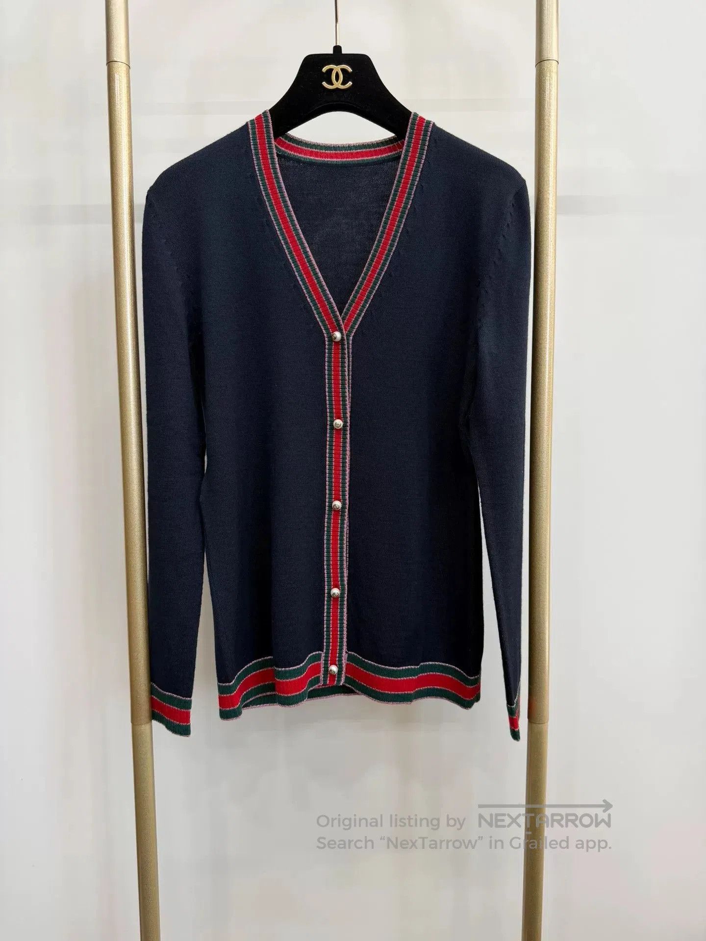 Gucci Gucci Pearl Logo Button Wool Cardigan S. Size S / US 4 / IT 40 - 1 Thumbnail