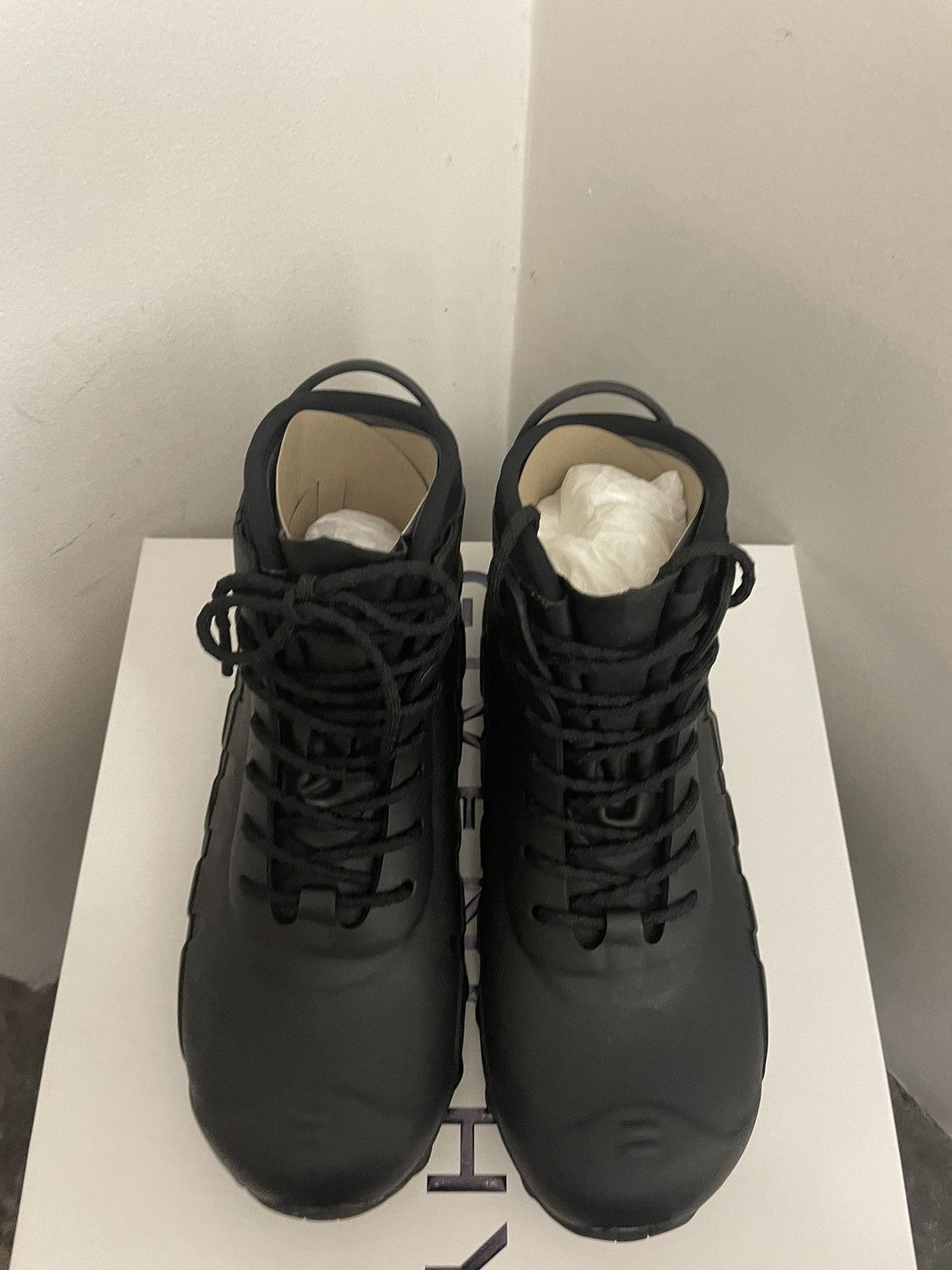 Givenchy Bogs lace up boots in rubber and neoprene Size US 10 / EU 43 - 4 Thumbnail
