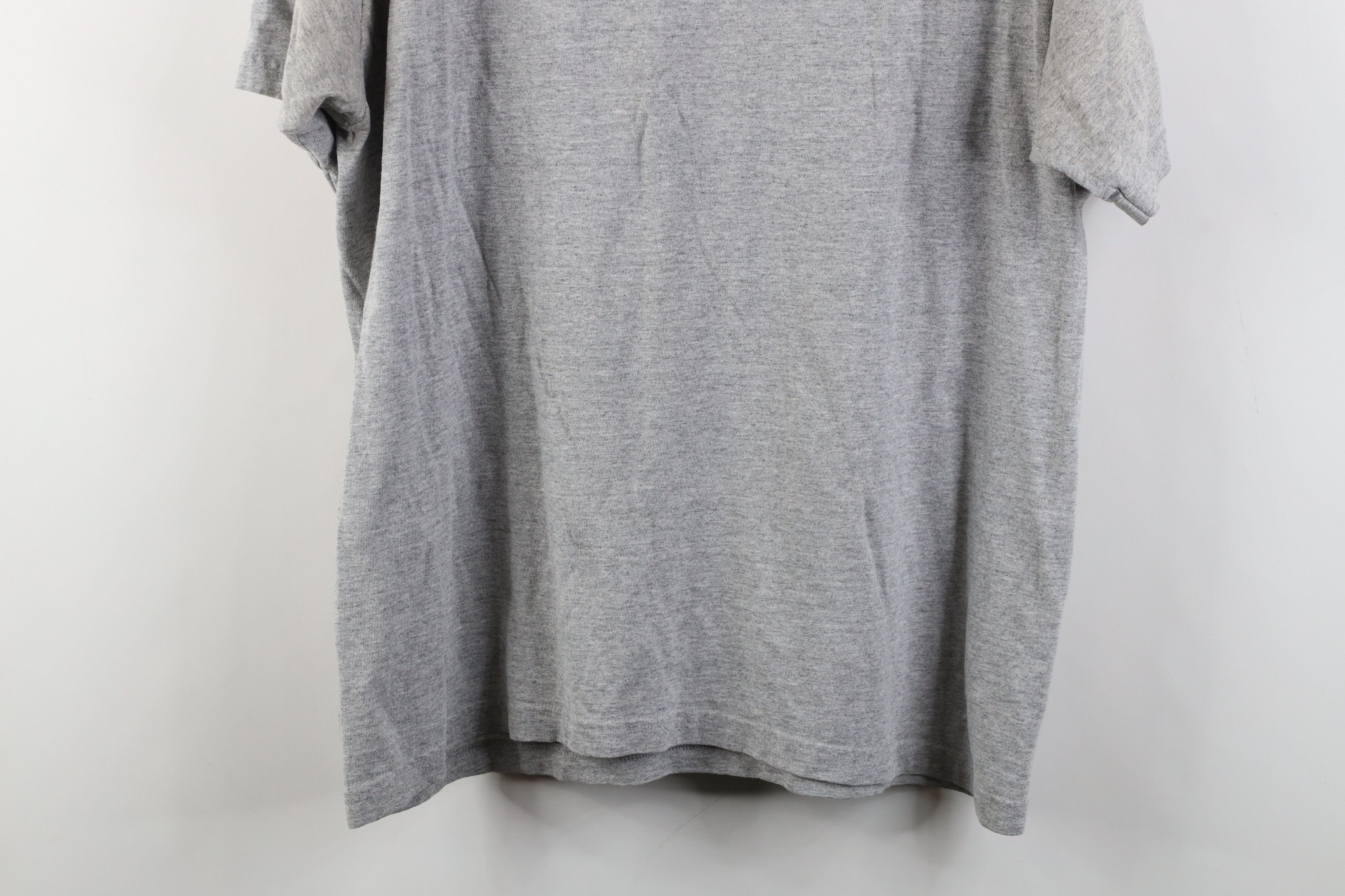 Vintage Vintage 90s University of Michigan Football T-Shirt Gray USA Size US L / EU 52-54 / 3 - 13 Thumbnail