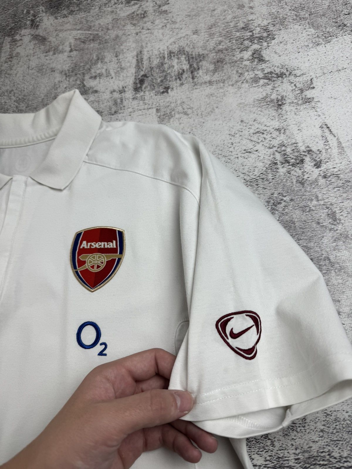 Nike Arsenal London Nike 2005 2006 White o2 Men’s Soccer Football T Shirt Jersey Kit Size US XL / EU 56 / 4 - 9 Thumbnail