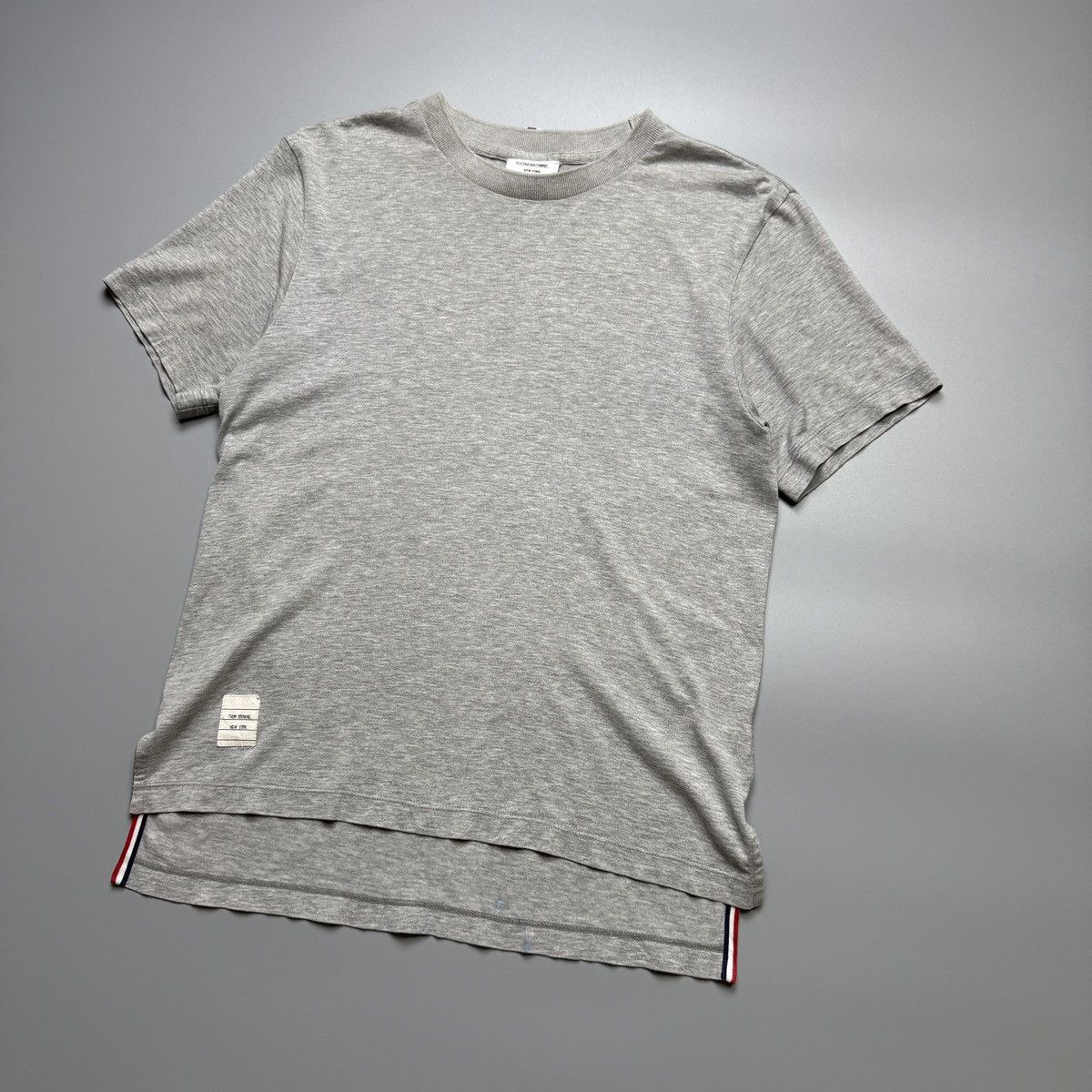 Thom Browne Thom Browne - RWB Grey Side Slit Tshirt Size S / US 4 / IT 40 - 3 Thumbnail