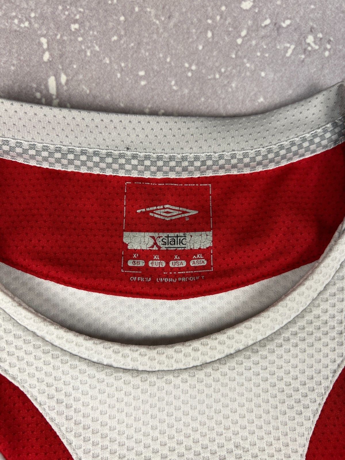 Umbro 2006 2007 Umbro England Team Training Soccer Football Jersey Size US XL / EU 56 / 4 - 6 Thumbnail