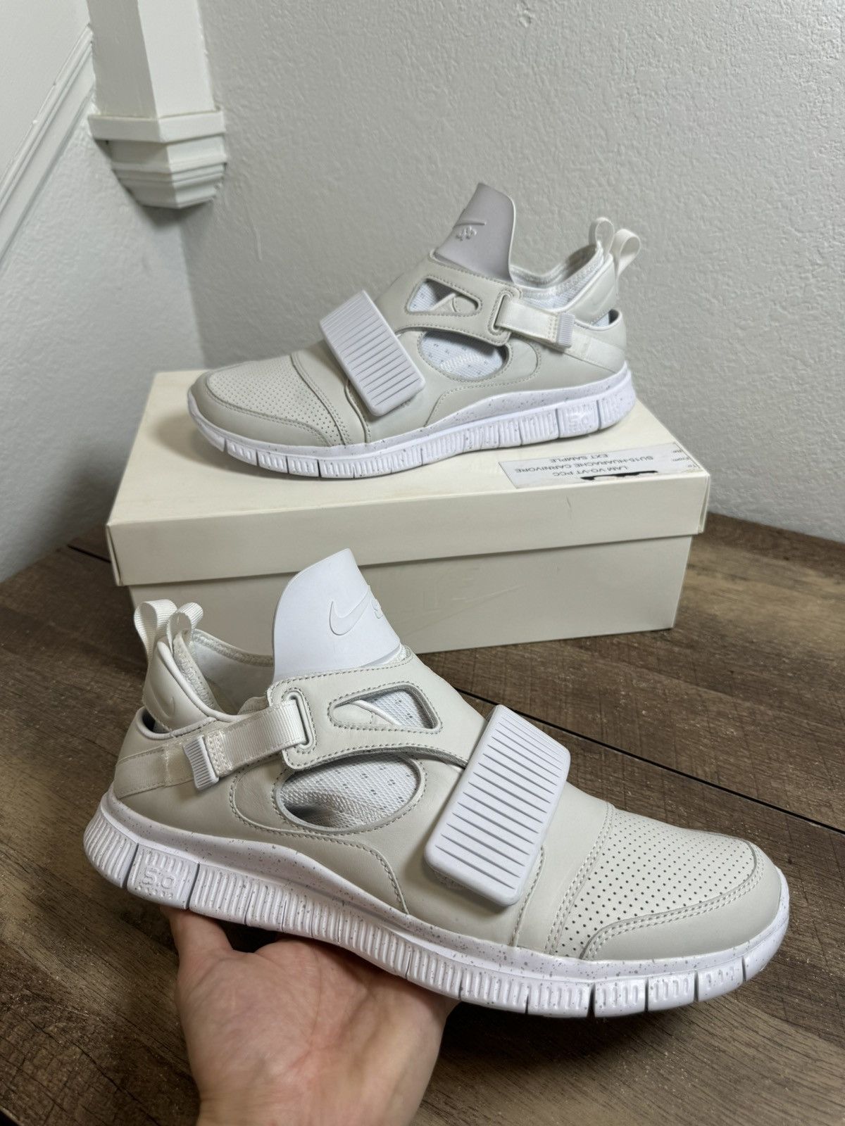 SAMPLE Nike Free Huarache Carnivore SP 'White' Size 12 NEW