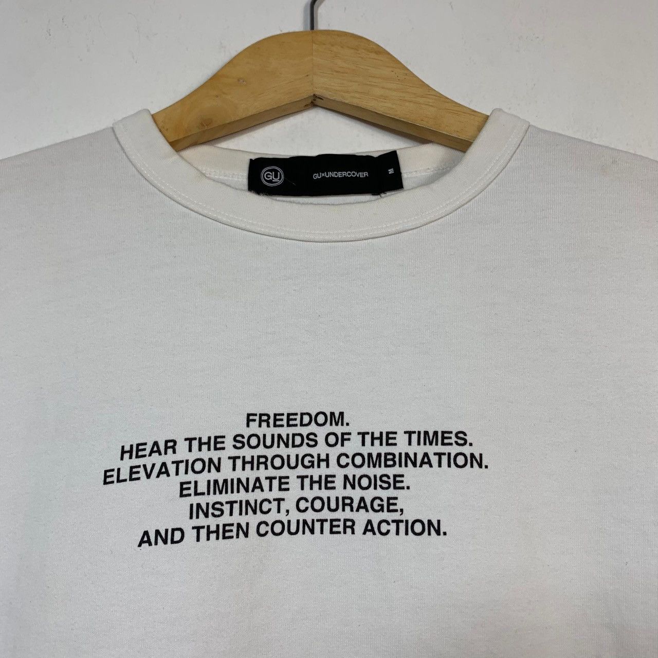 GU × Undercover UNDERCOVER Jun TAKAHASHI Long Sleeve Tee Photoprint Size US M / EU 48-50 / 2 - 7 Thumbnail
