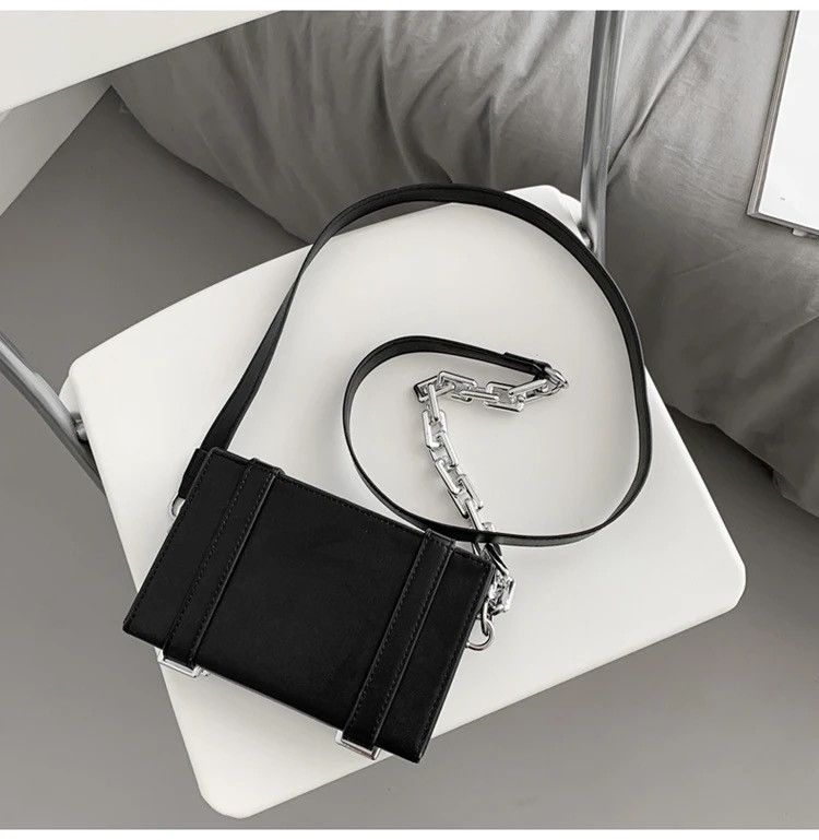 Japanese Brand Retro PU leather buckle chain shoulder box bag Size ONE SIZE - 8 Thumbnail