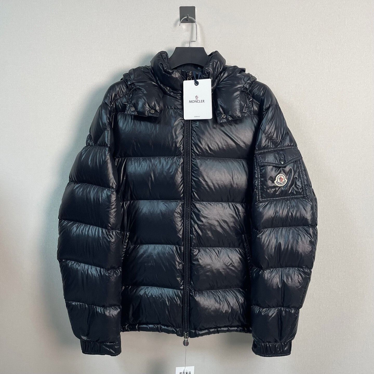 Moncler moncler black hooded puffer jacket Size US L / EU 52-54 / 3 - 1 Thumbnail