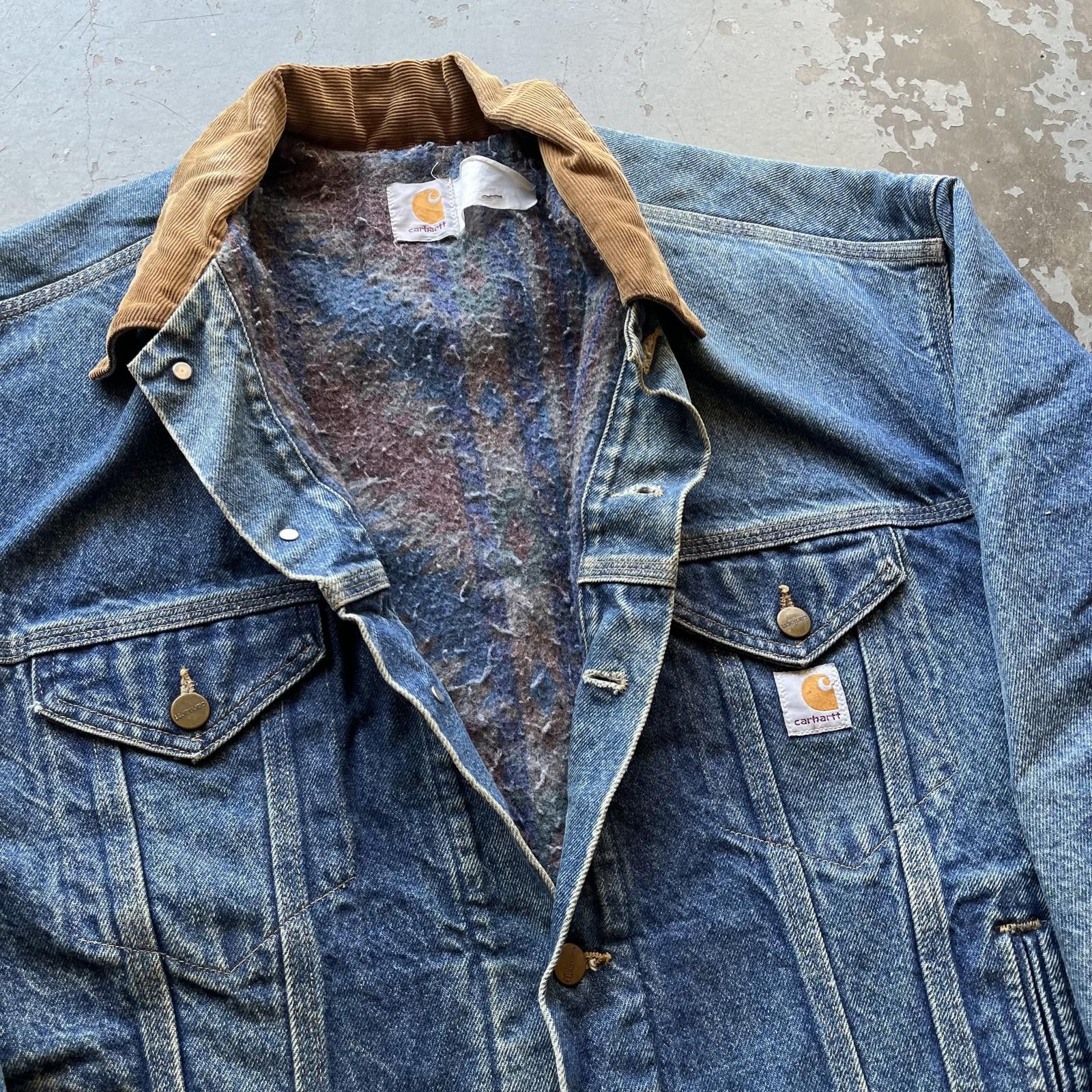 Carhartt × Vintage Vintage Denim Carhartt Aztec Blanket Lined Trucker Jacket Size US XL / EU 56 / 4 - 5 Thumbnail