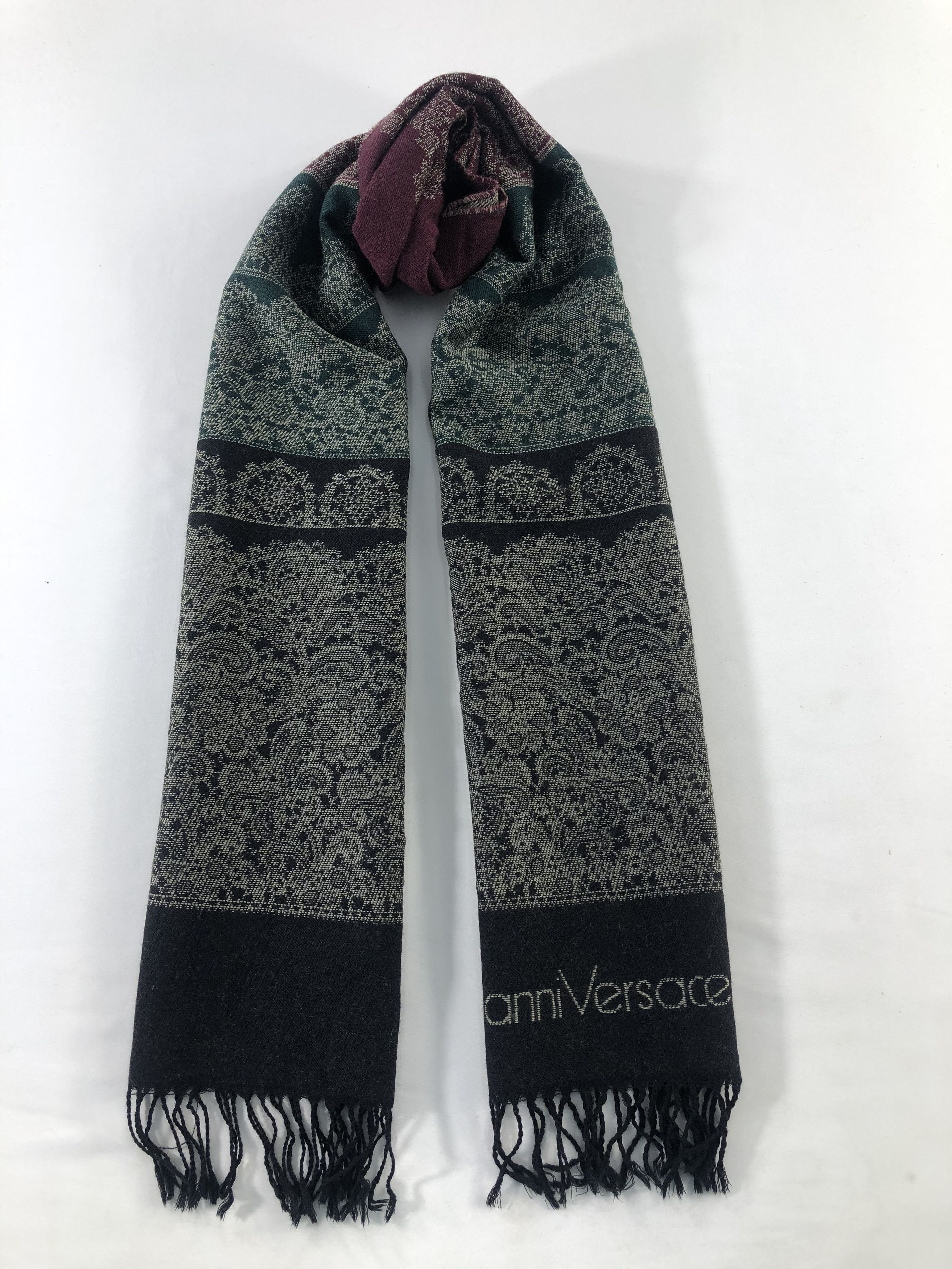 Versace Gianni Versace Scarf / Muffler / Neckwear Size ONE SIZE - 1 Thumbnail